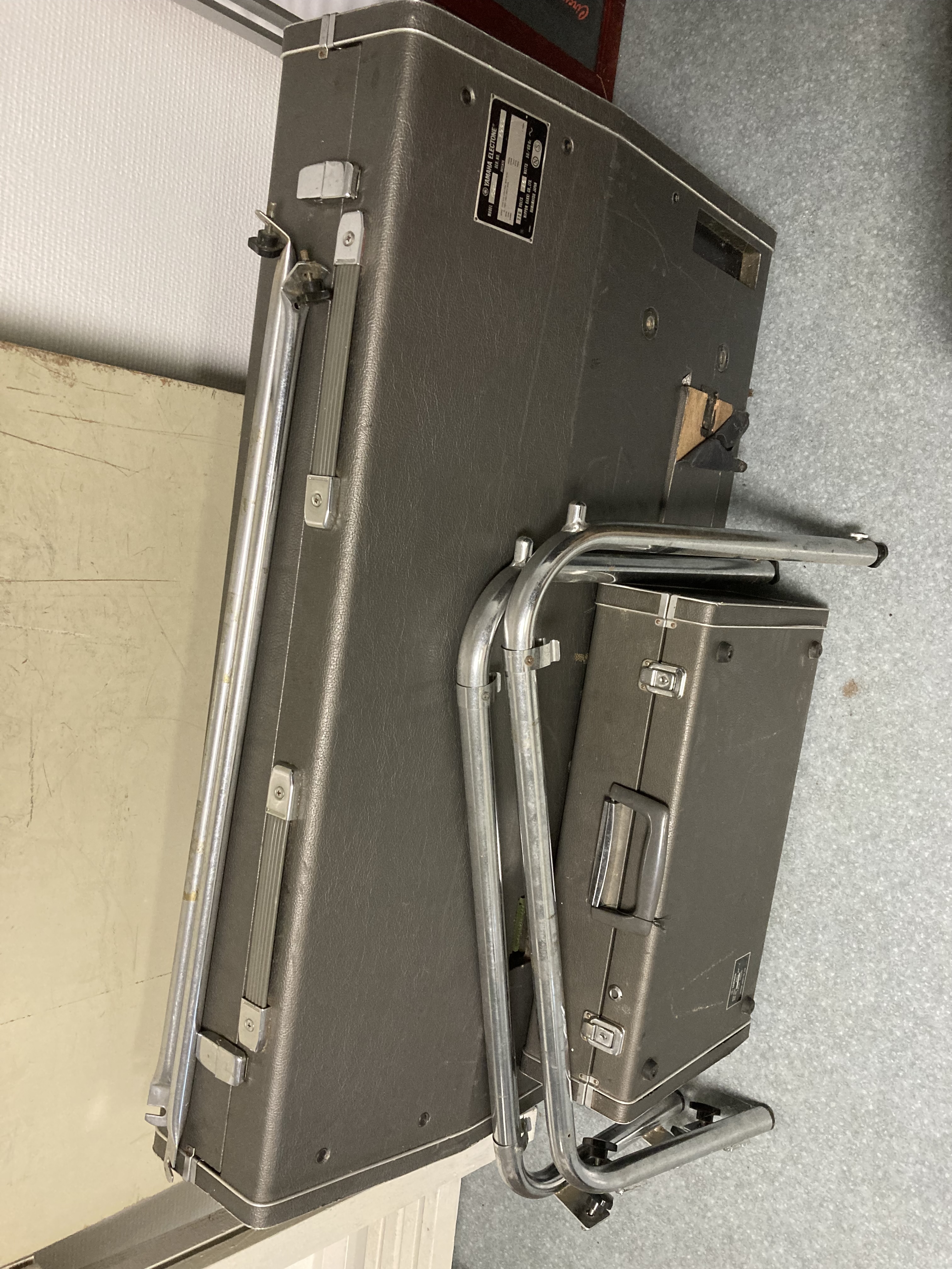 vends orgue yamaha YC25 avec accessoires