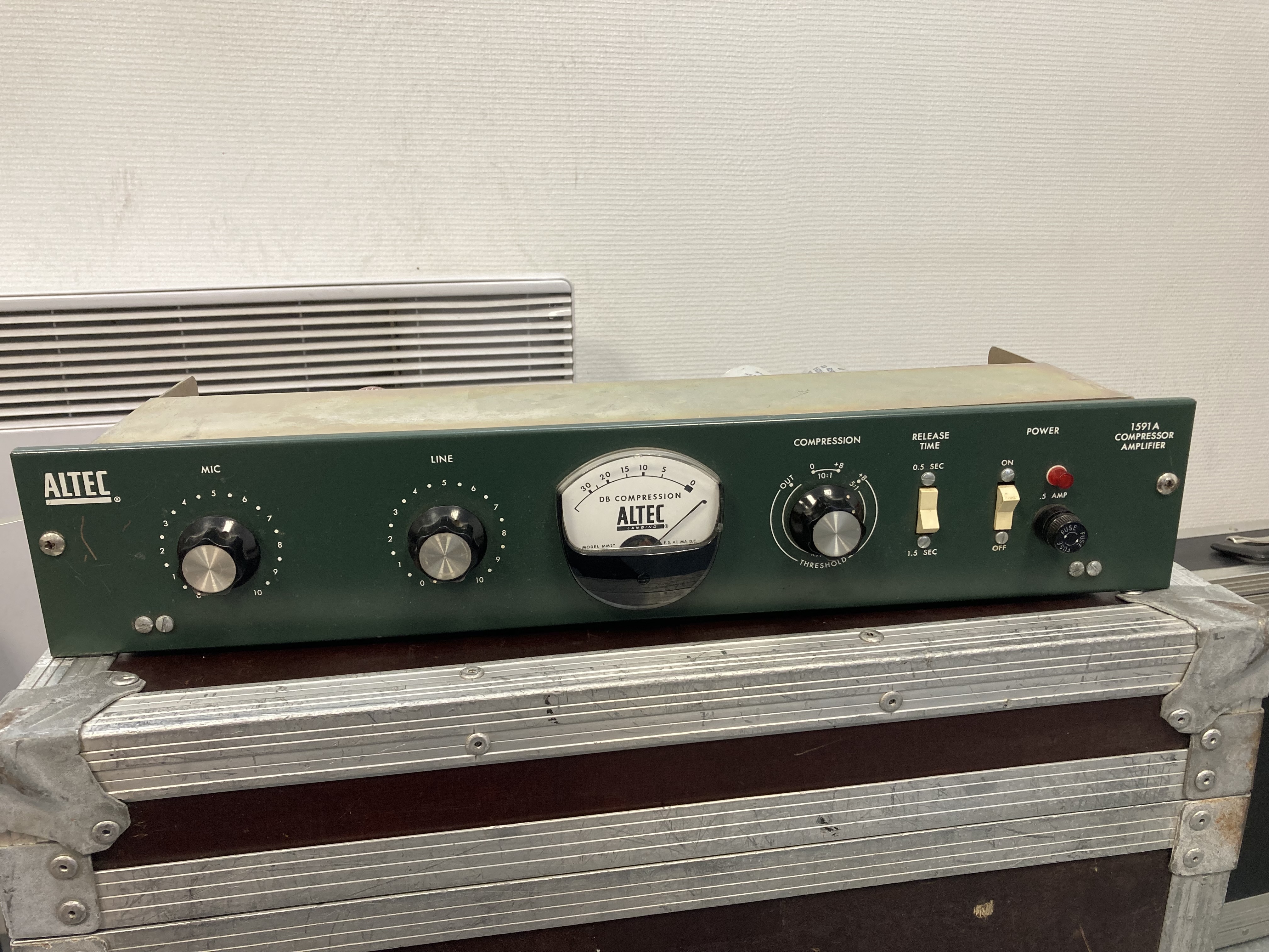 vends compresseur Altec 1591