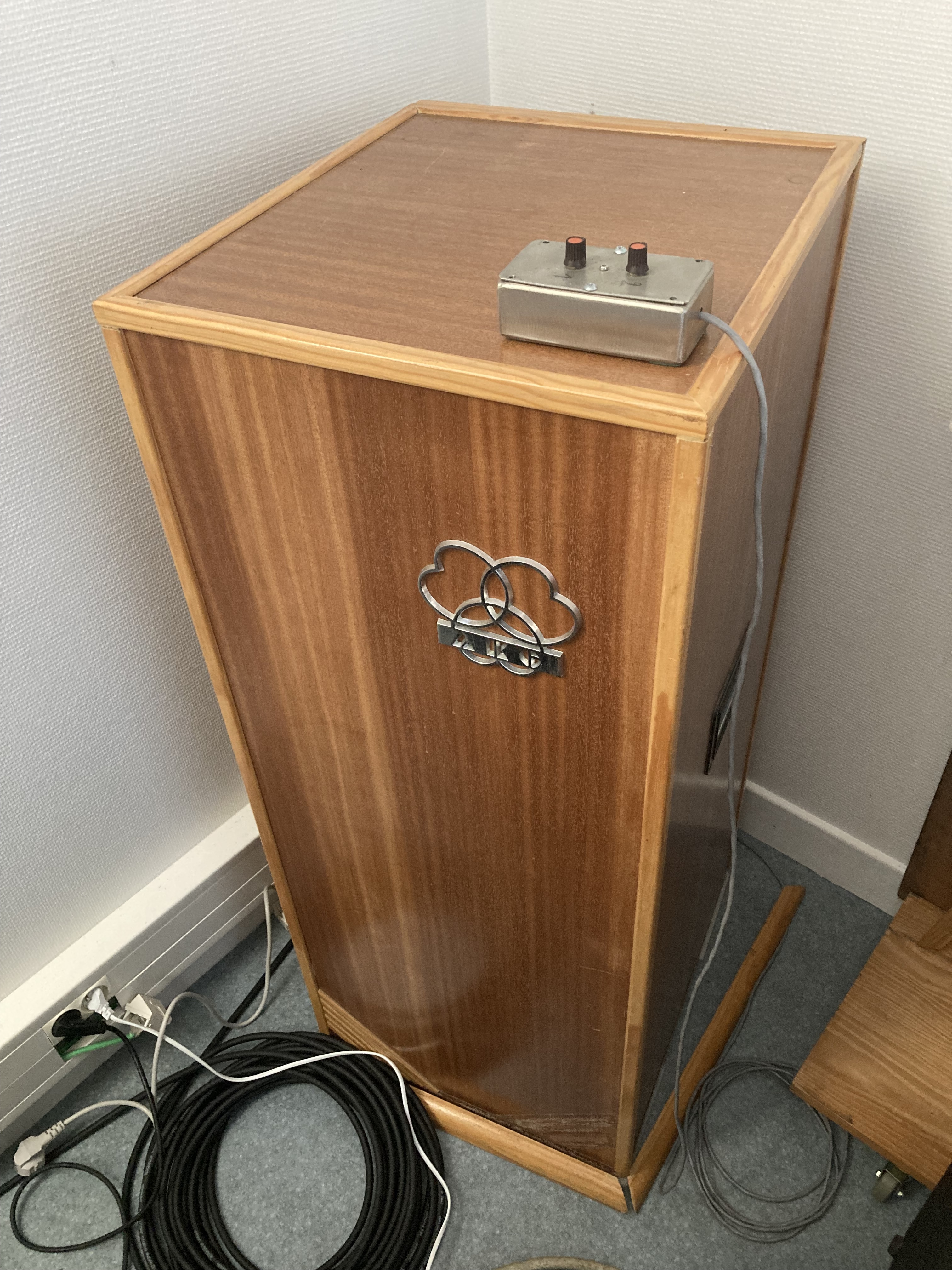 vends reverbe à ressort akg BX20