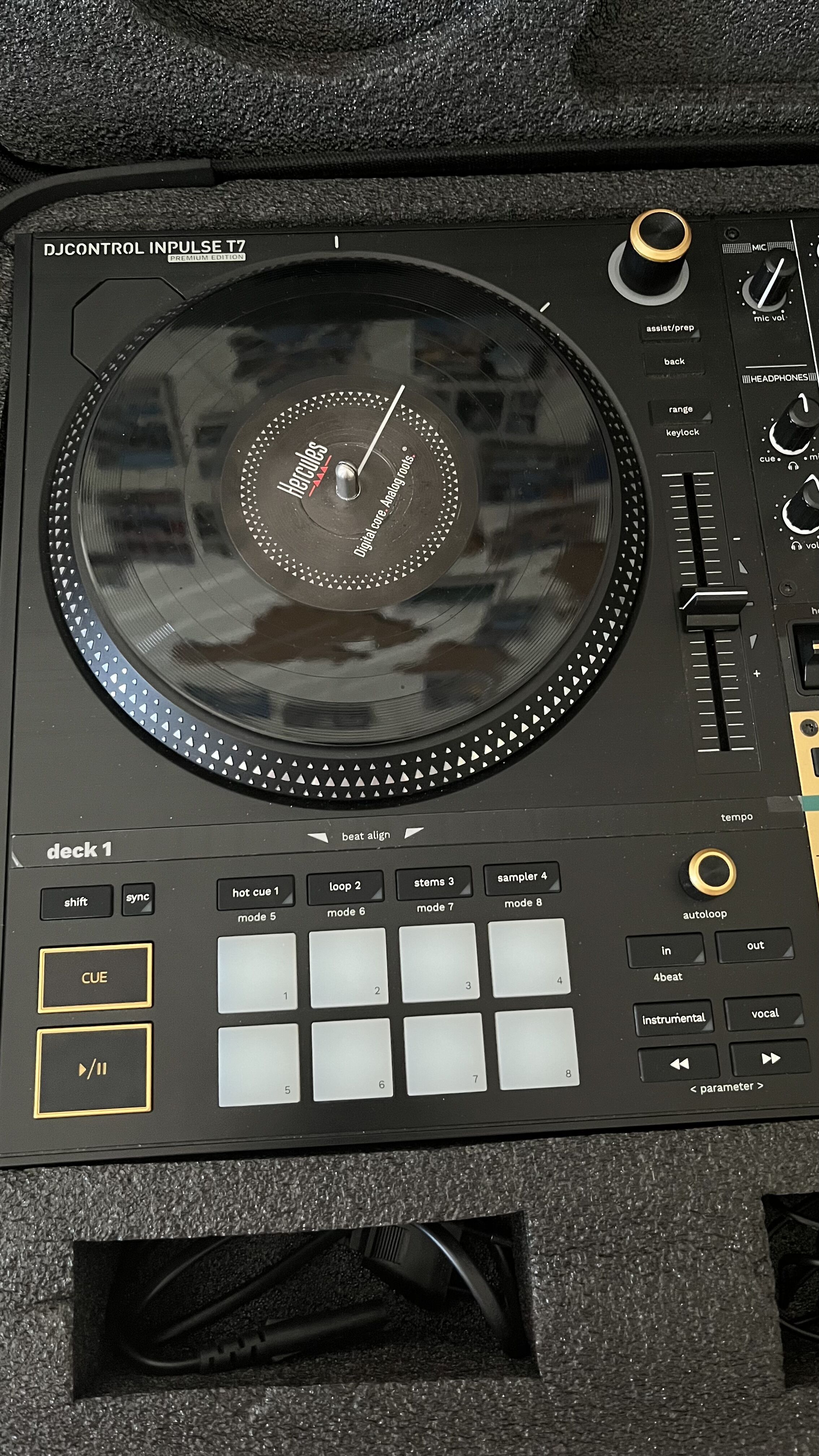 Hercules DJControl Inpulse T7 Premium Edition (85588)