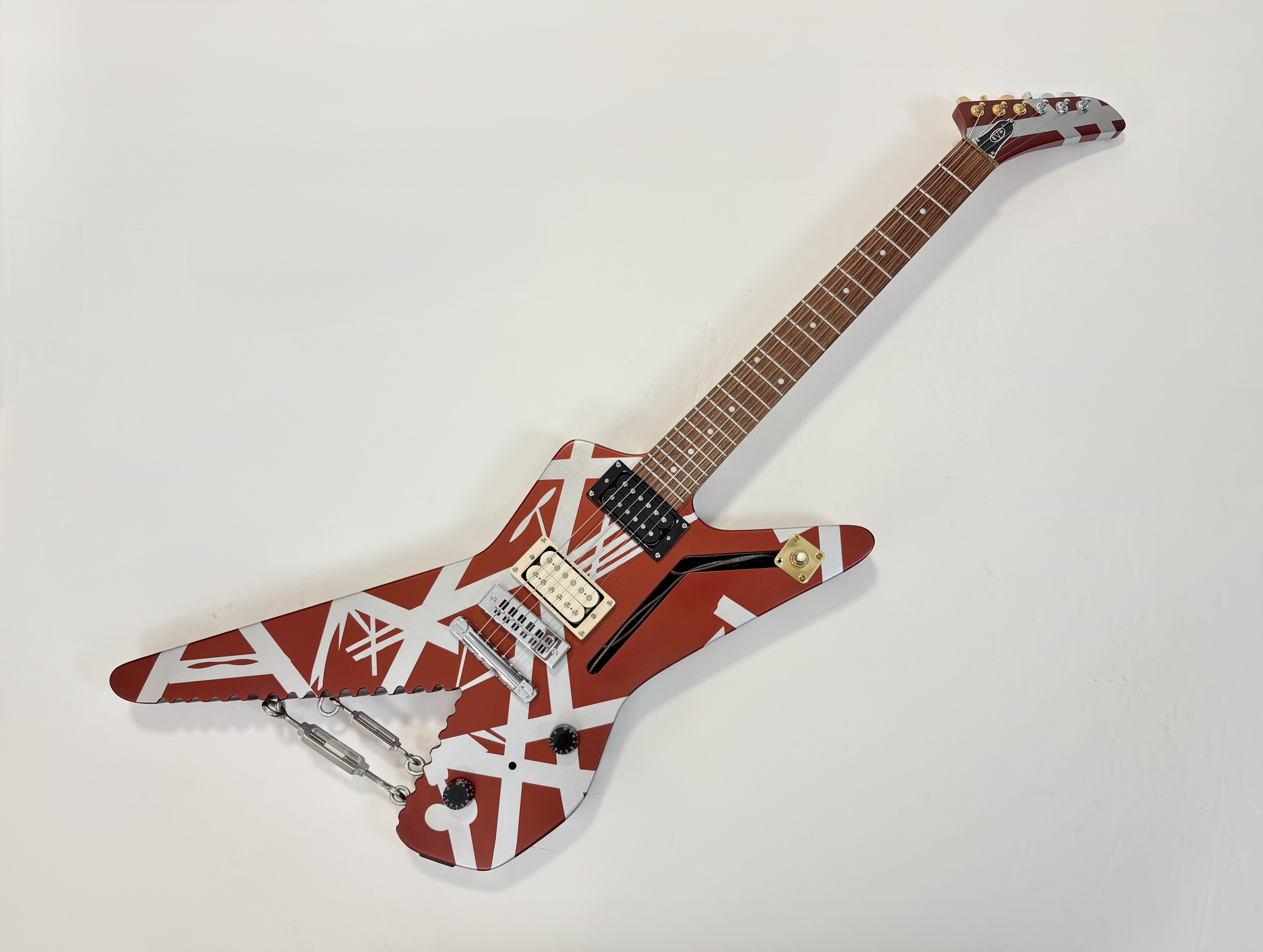 EVH Shark 2019 Burgundy/Silver Stripes
