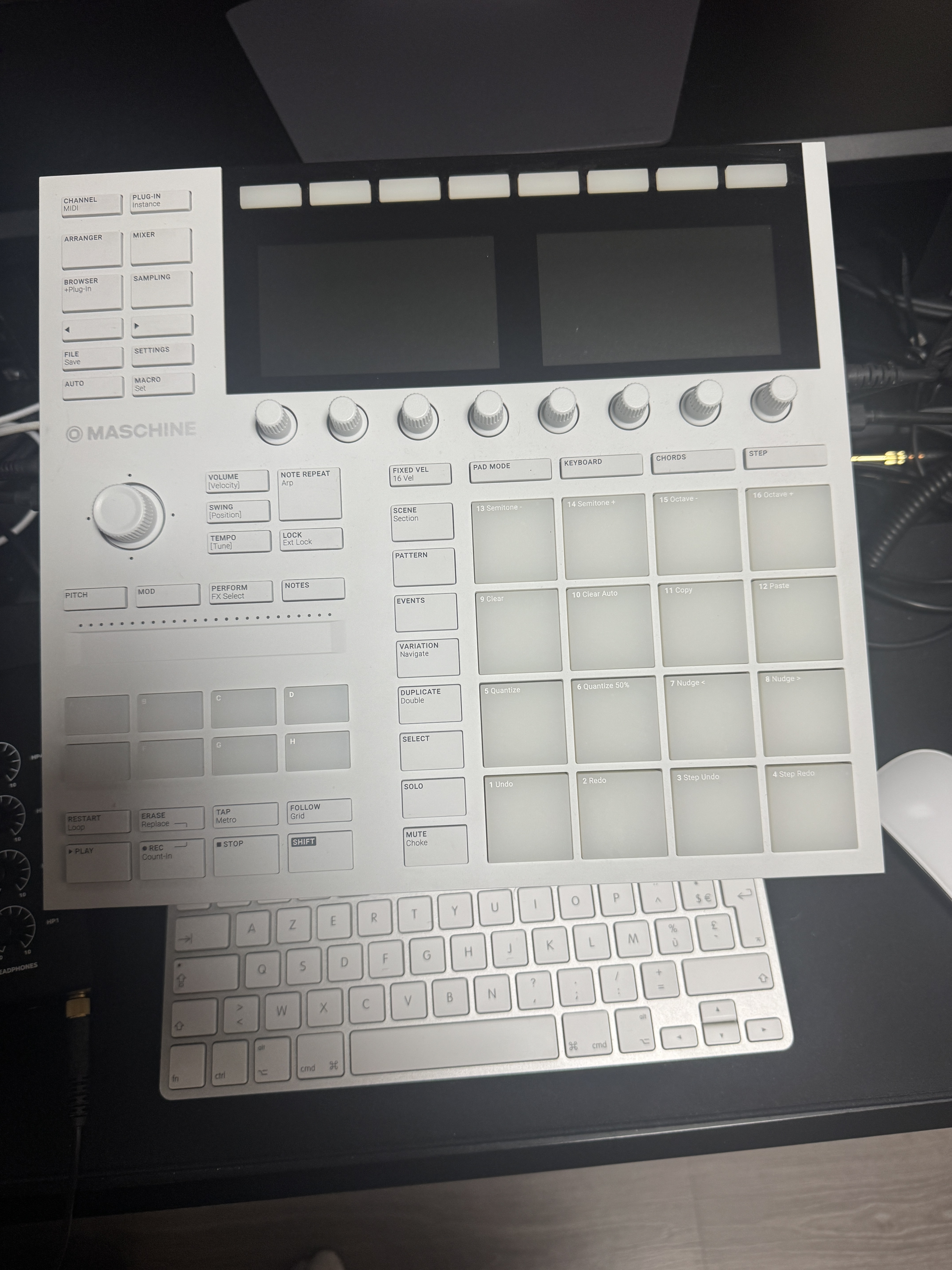 MASCHINE MK3 WHITE EDITION