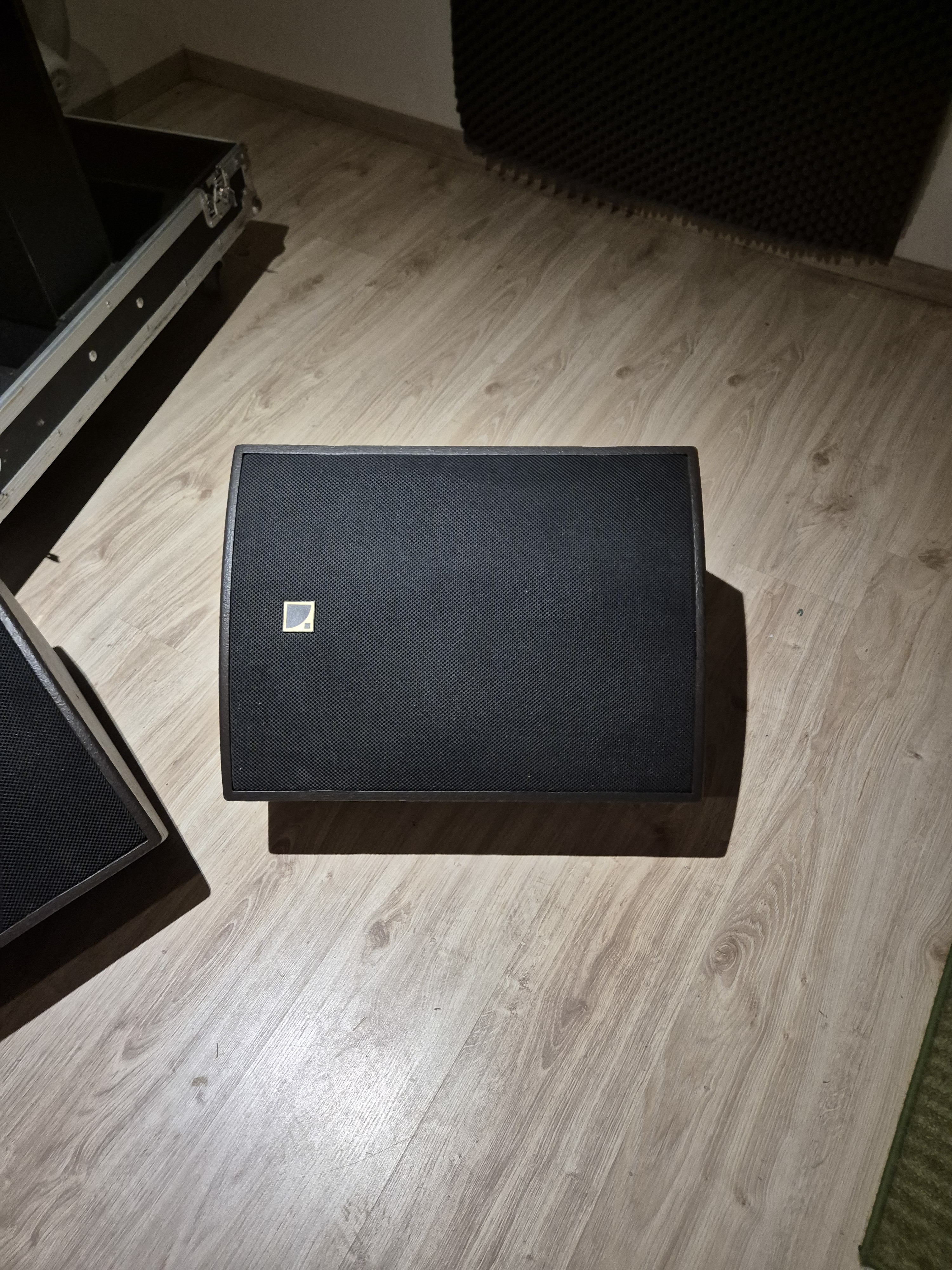 2 l-acoustics 12xt en flightcase 