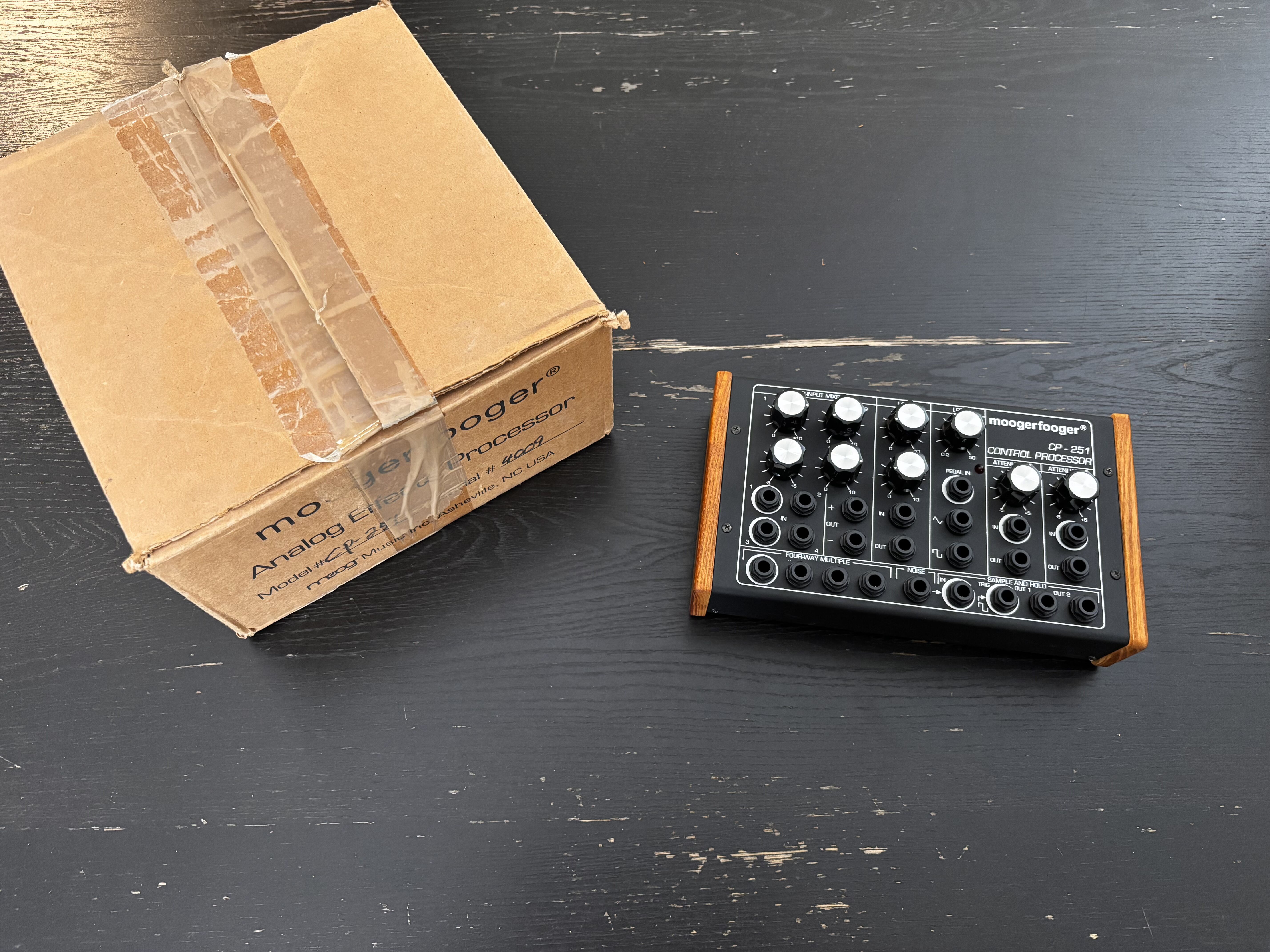 VEND MOOG CP-251