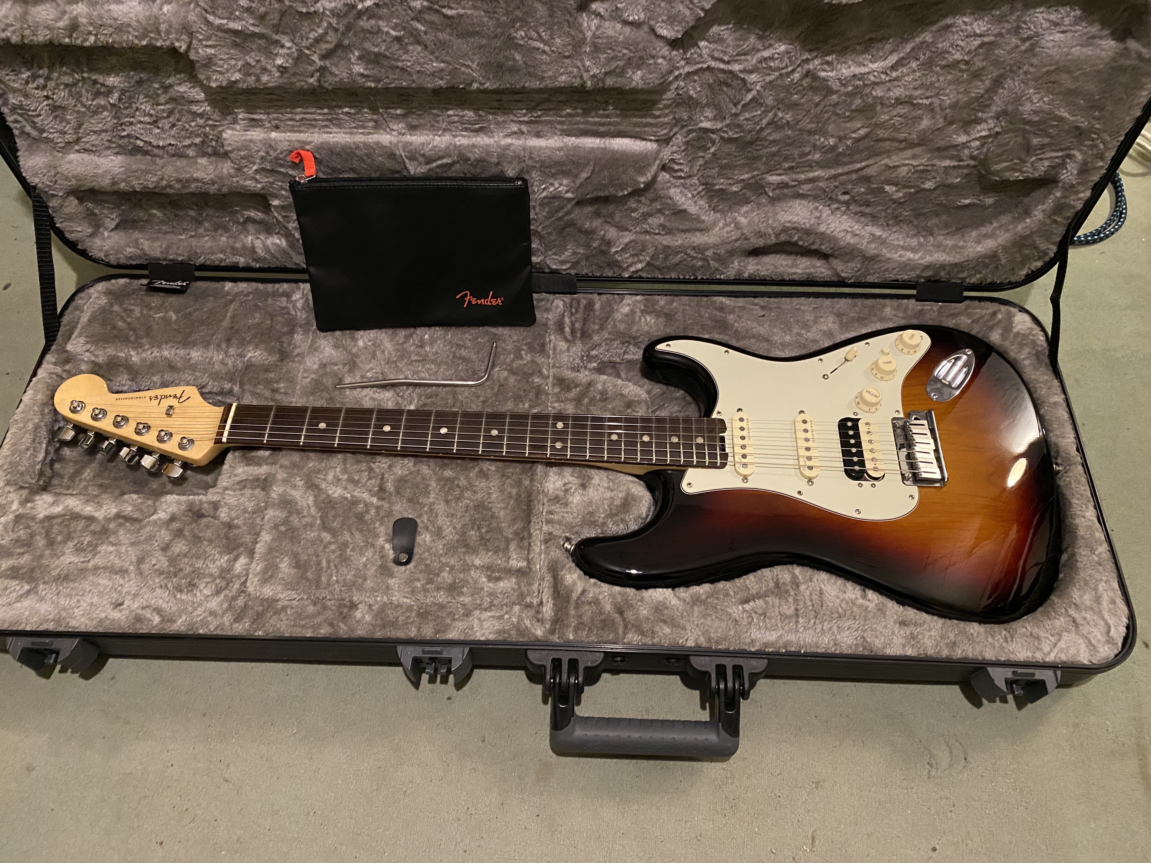 Fender Stratocaster American Elite shawbucker de 2016 vends/échange