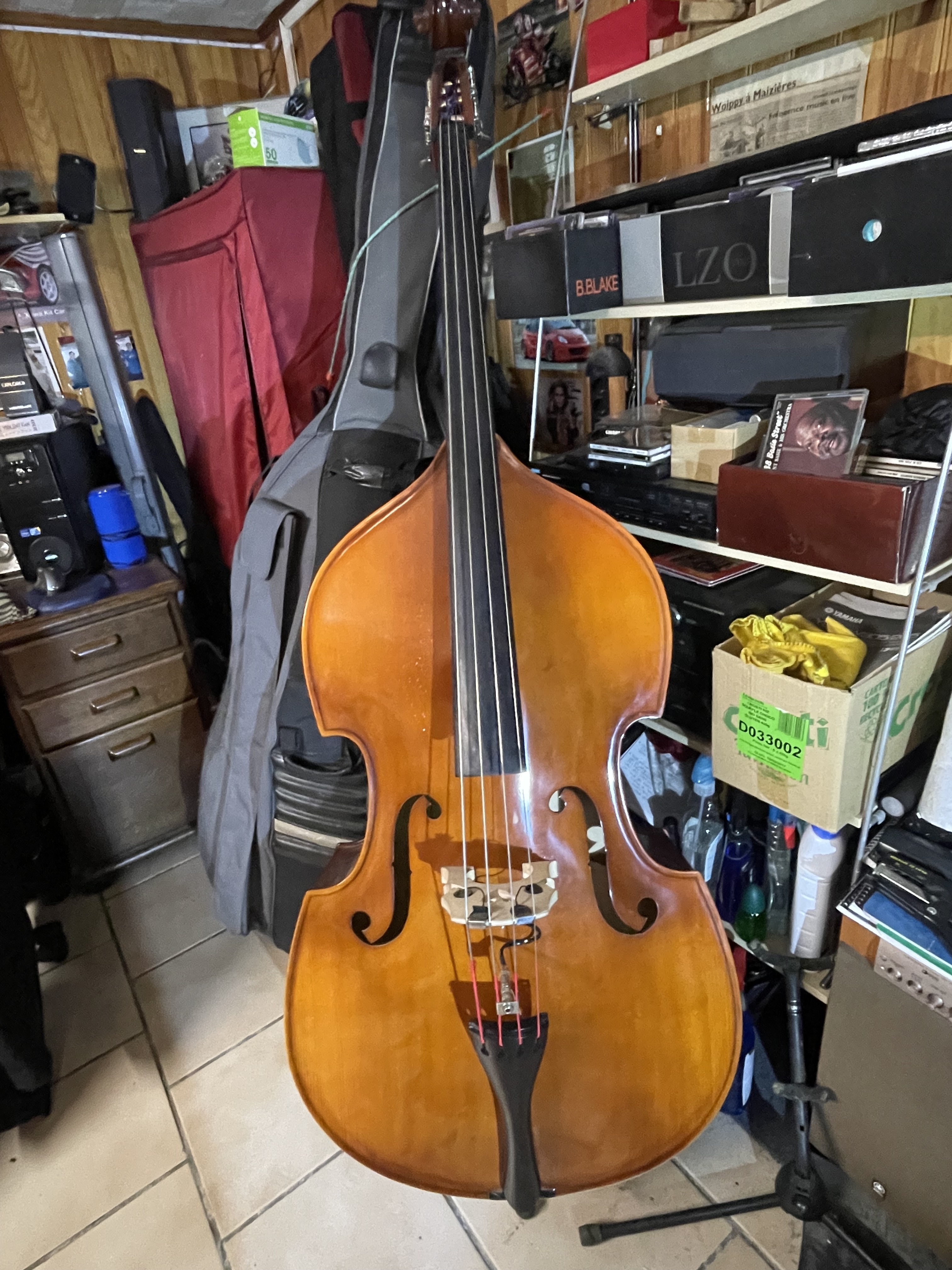 vends contrebasse 3/4 massive