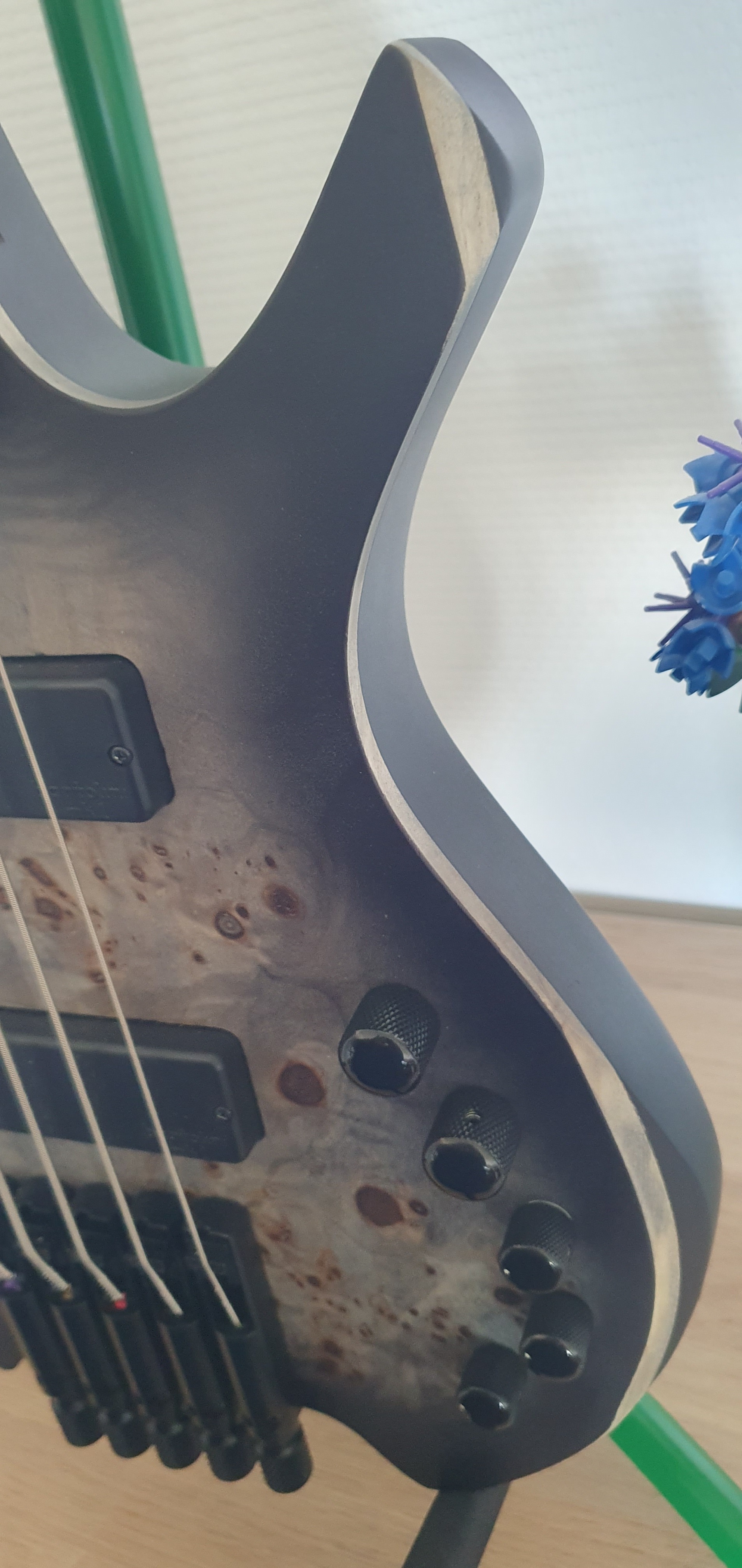 Cort Artisan Space 5 (94610)