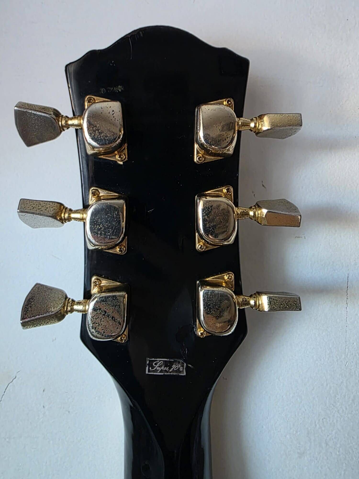 electrique-ibanez-les-5401404@2x