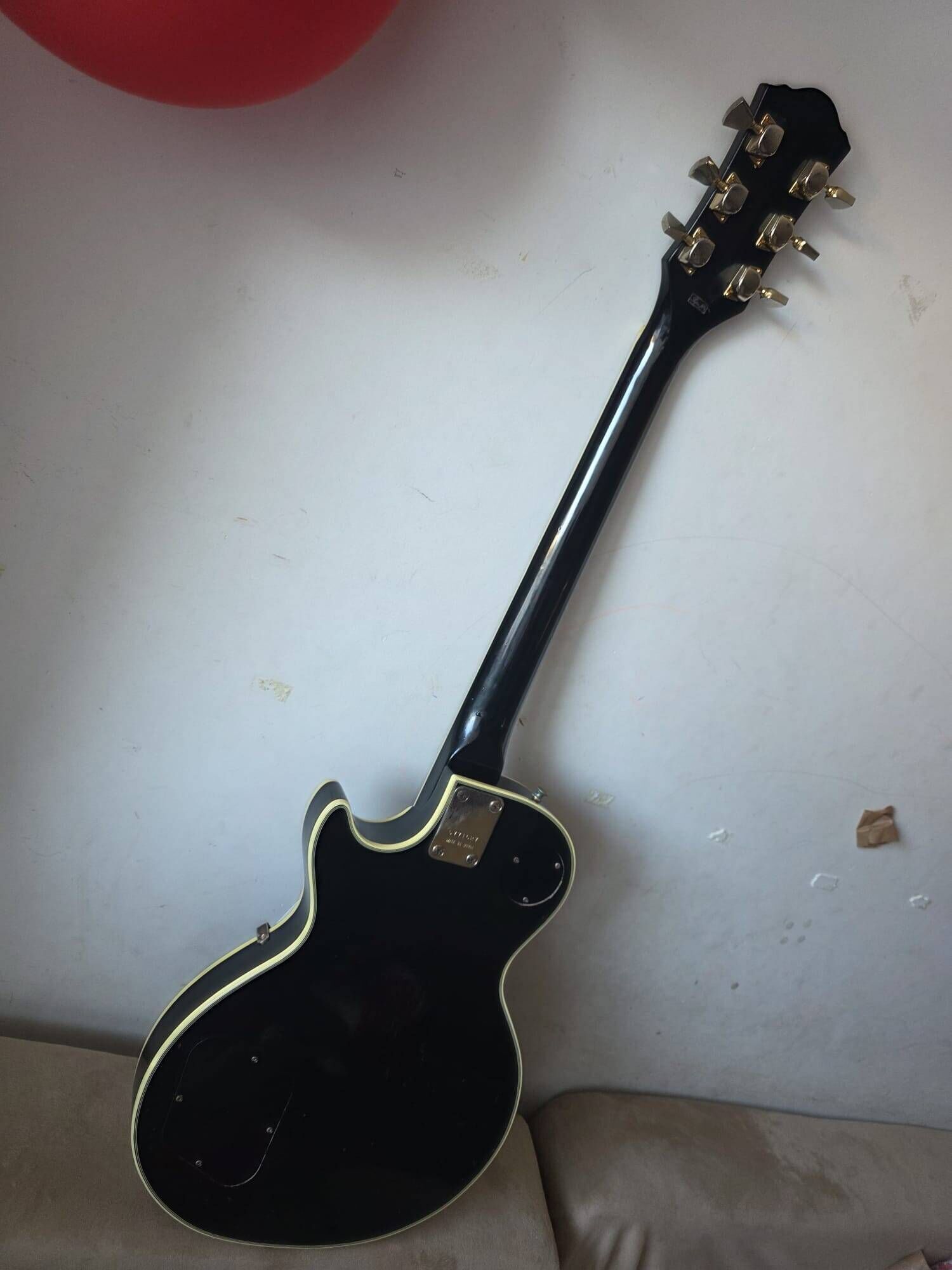 electrique-ibanez-les-5401403@2x