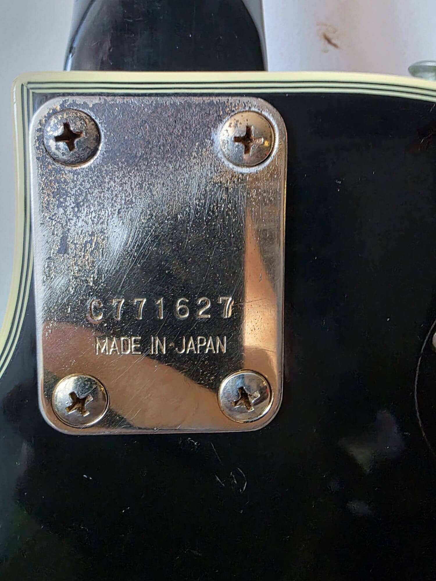 electrique-ibanez-les-5401402@2x