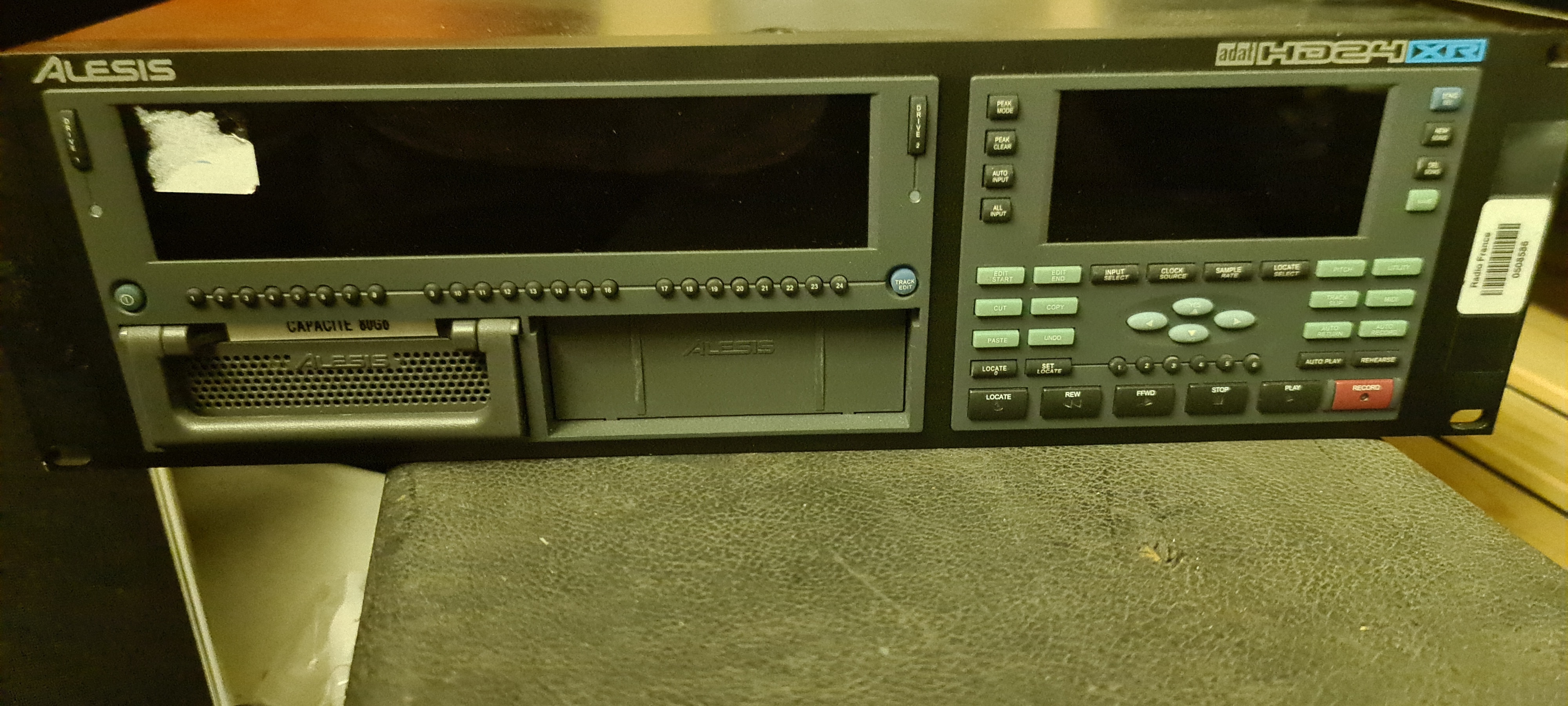 Alesis hd24xr 