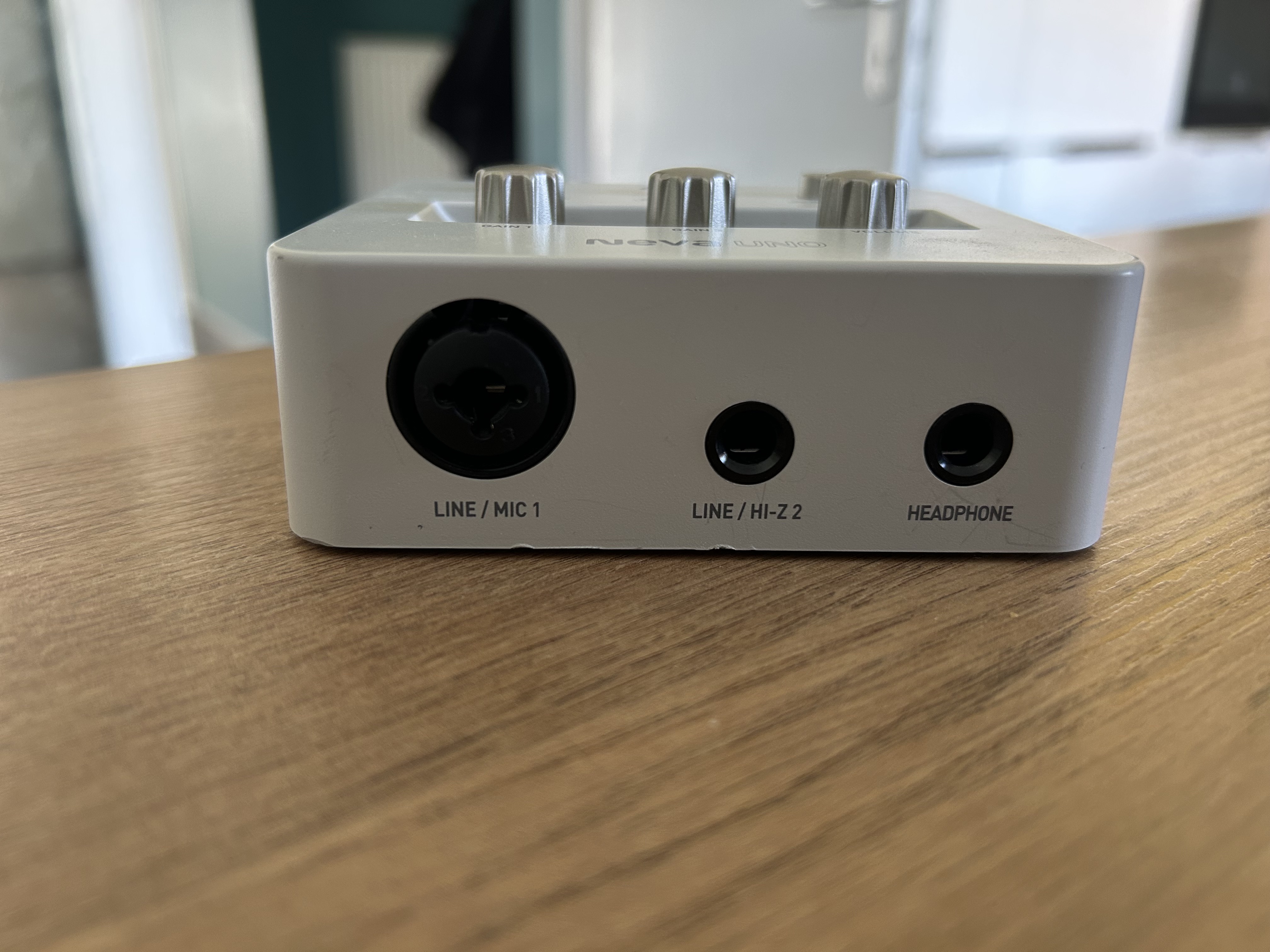 ESI 1018