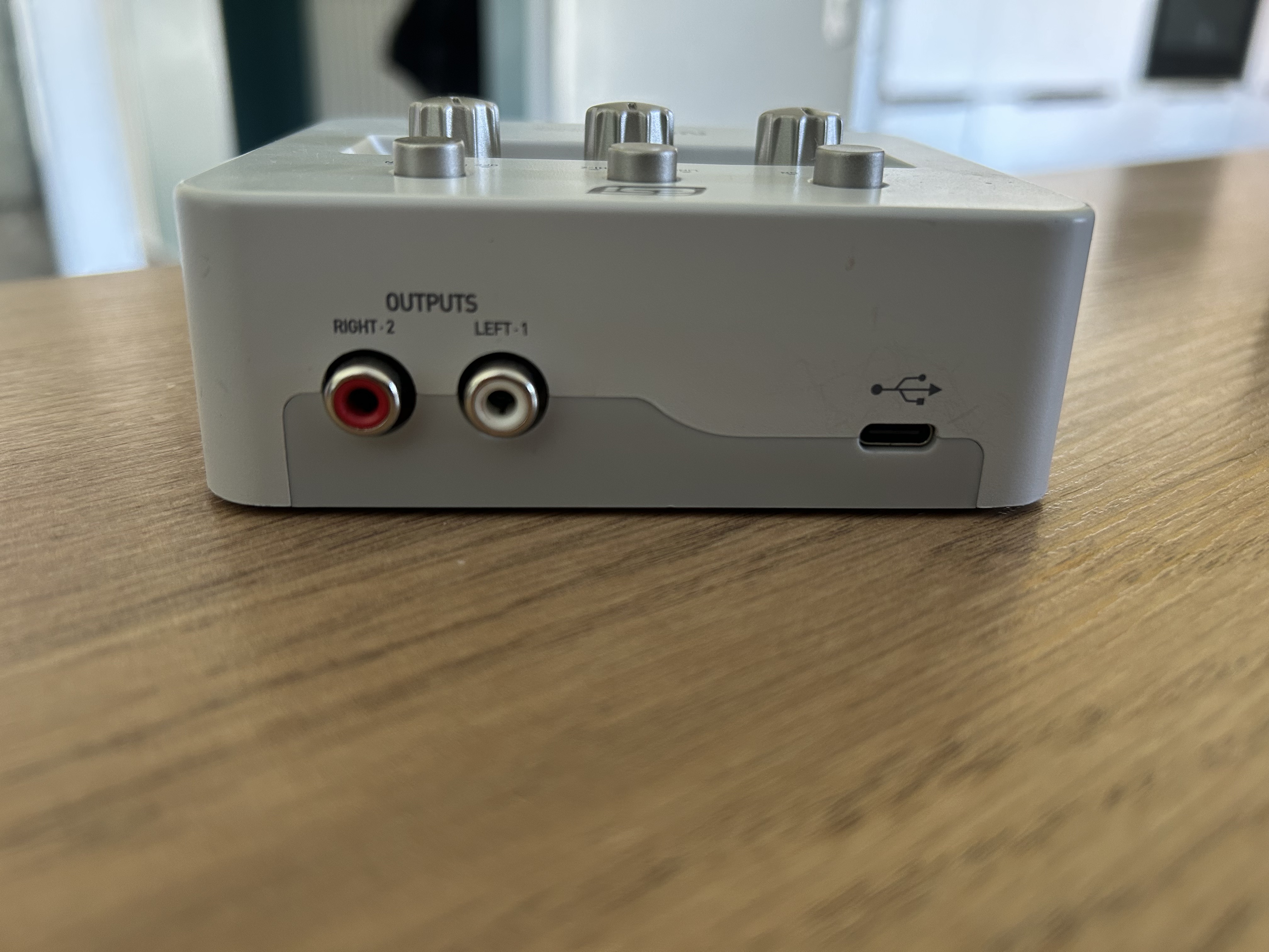 ESI 1019