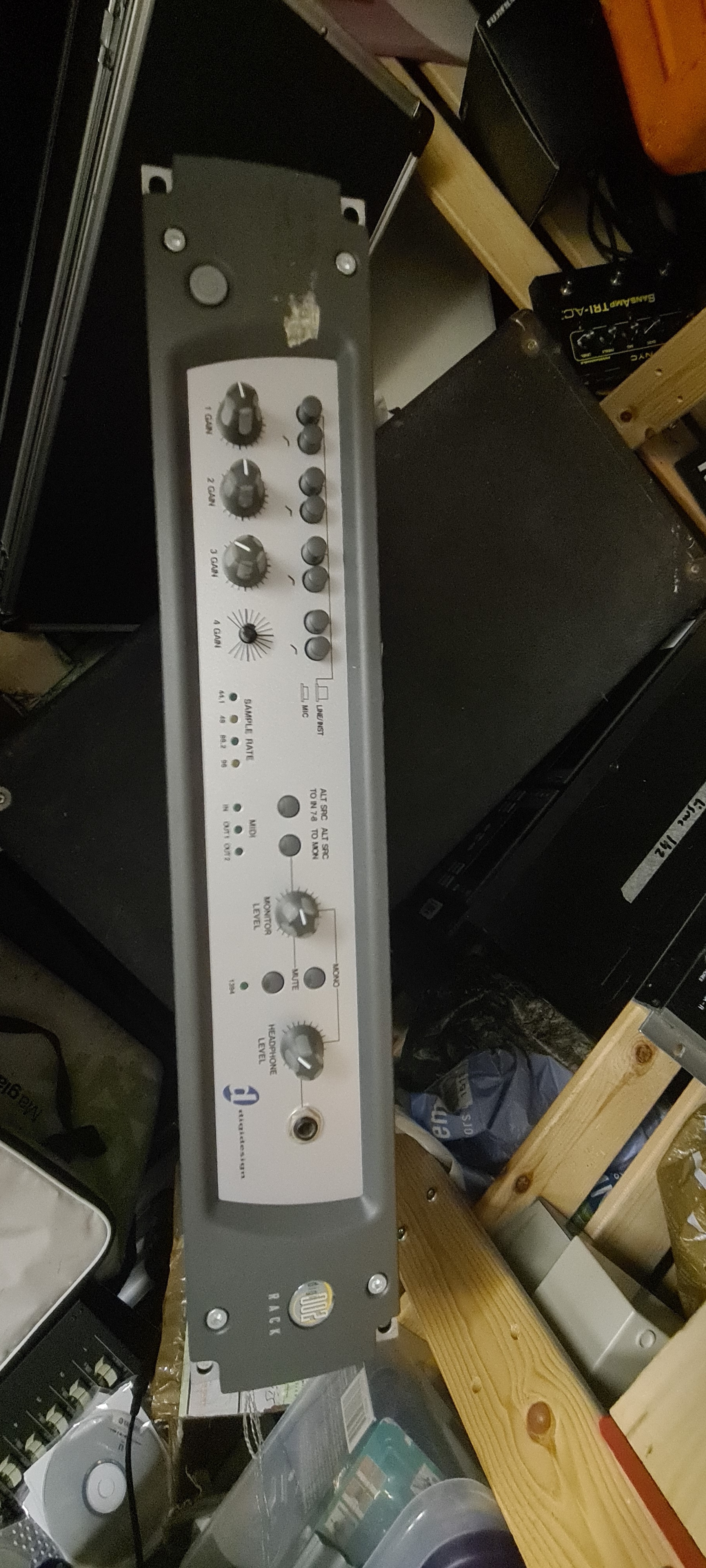 Donne digi002 rack