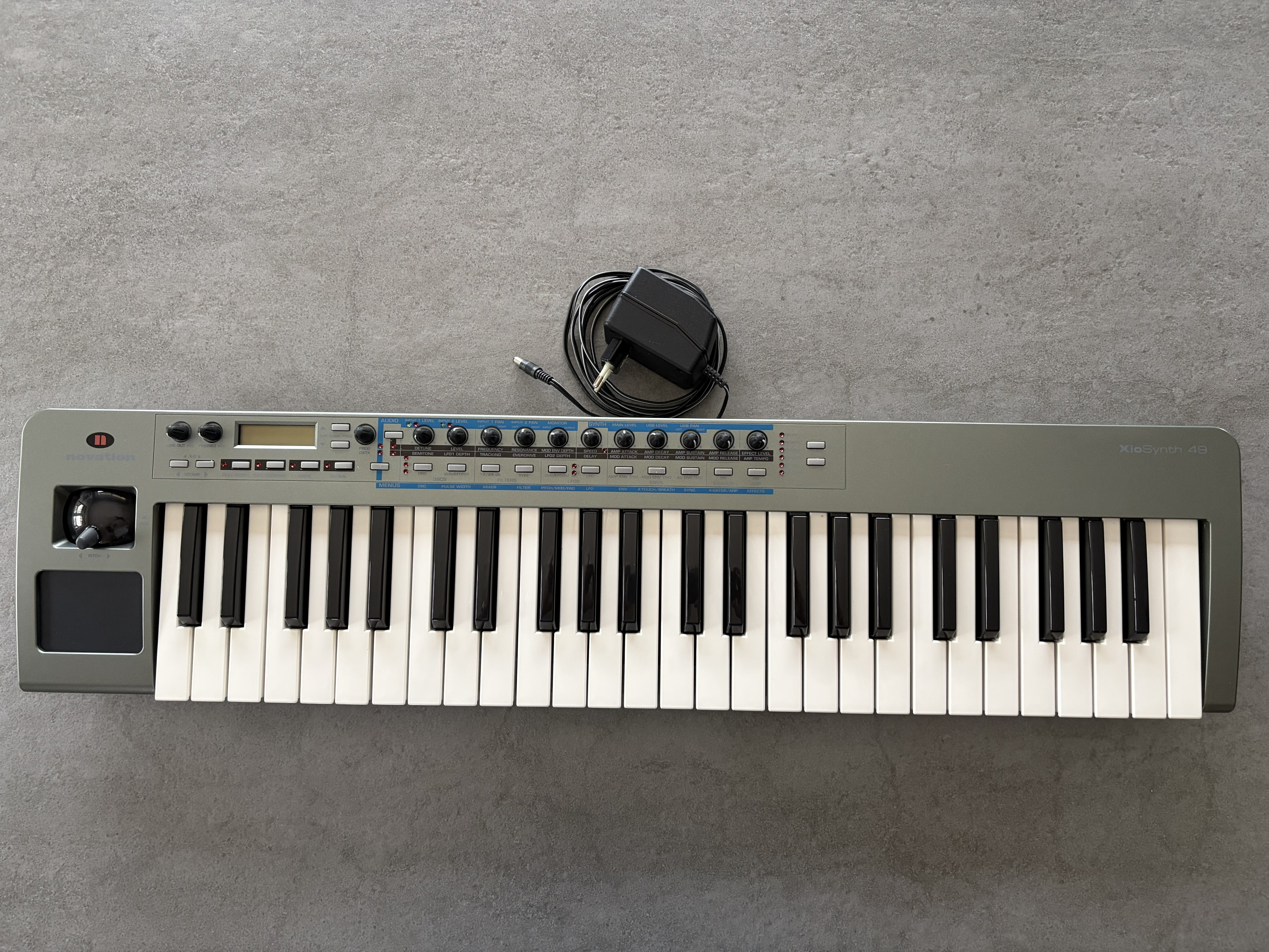 Synthé XioSynth 49