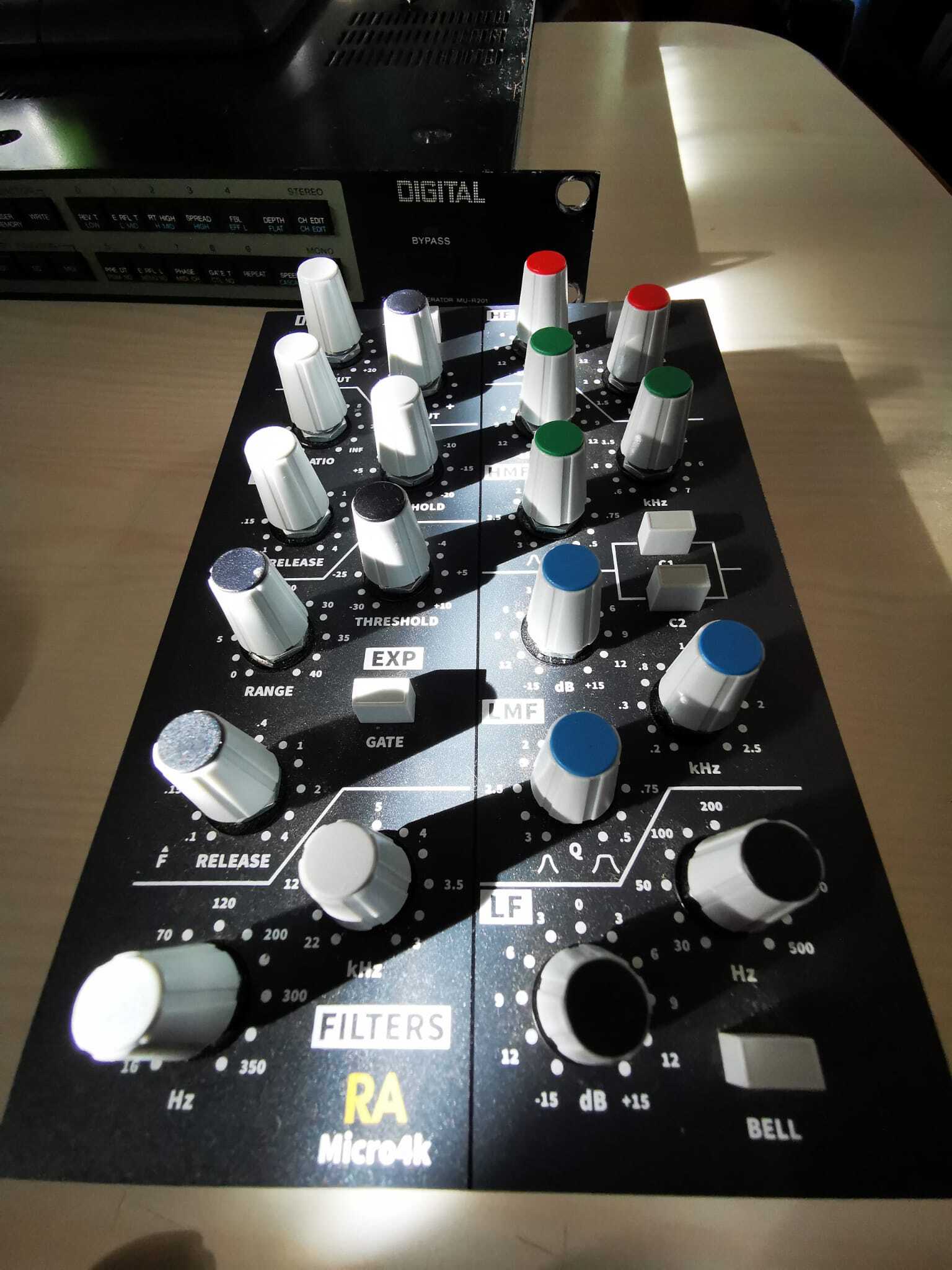 Contrôleur channel strip Rocksolid Audio Micro 4k