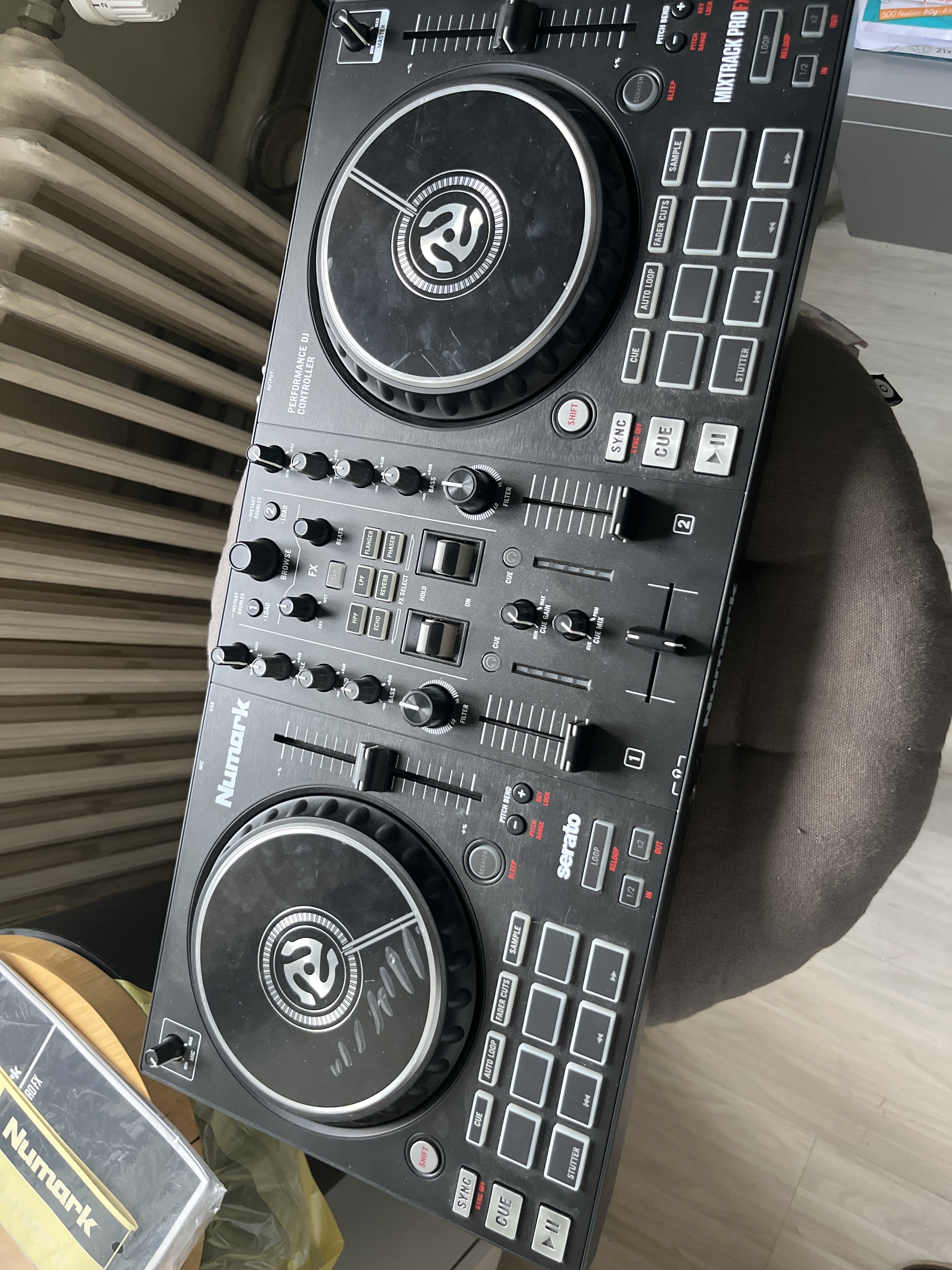 Vends Numark Mixtrack Pro Fx