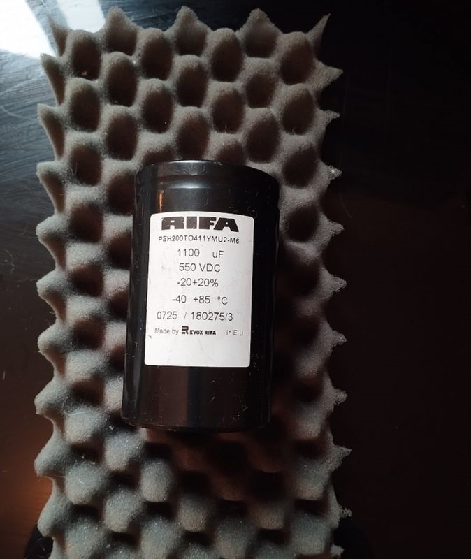 Audiophile / 2 x Condensateur / RIFA / PEH200 ZO4100MU2 / 1100uF / 550V / Art Audio