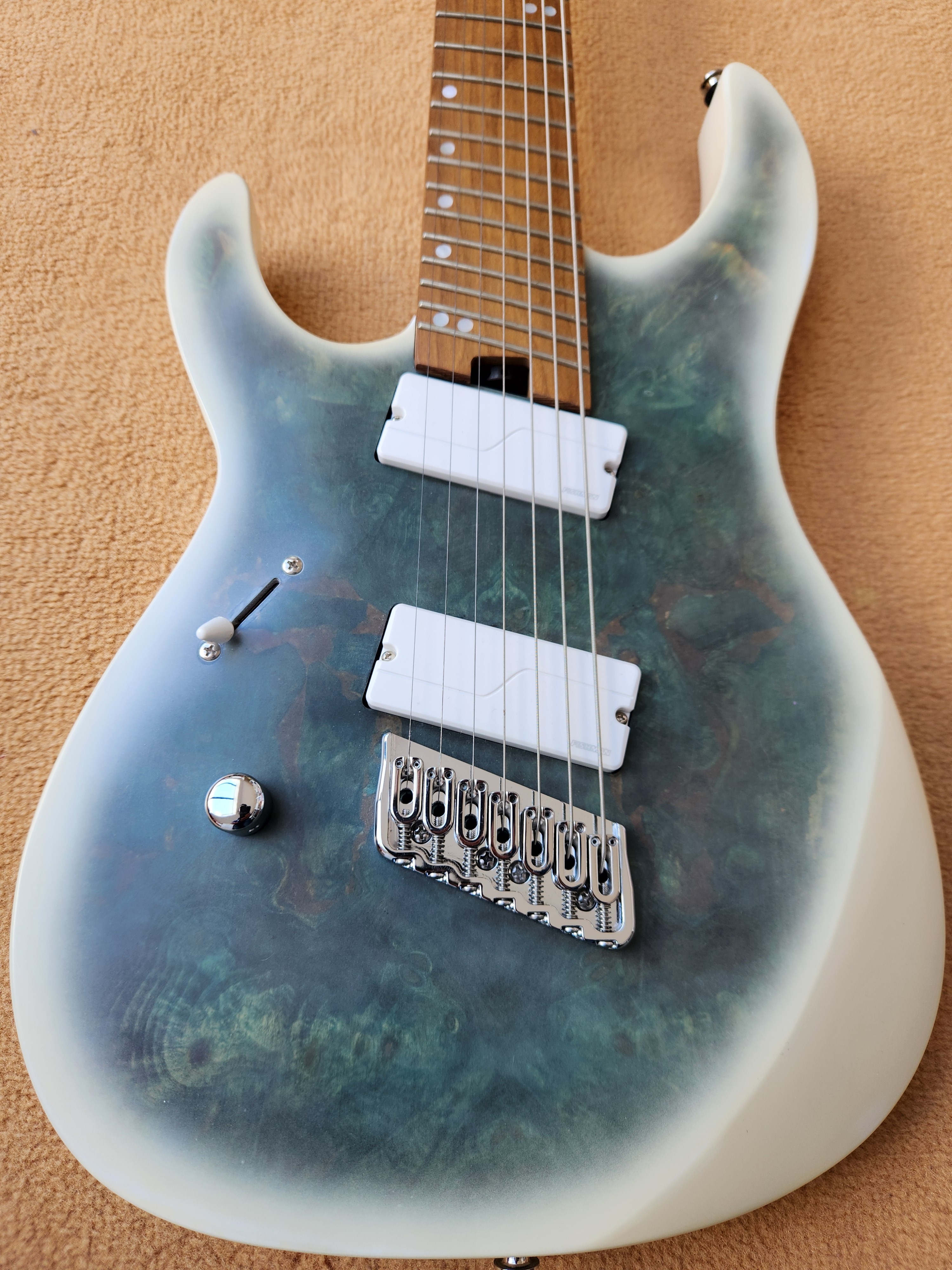 Guitare électrique Legator N7FOD-ARC LH