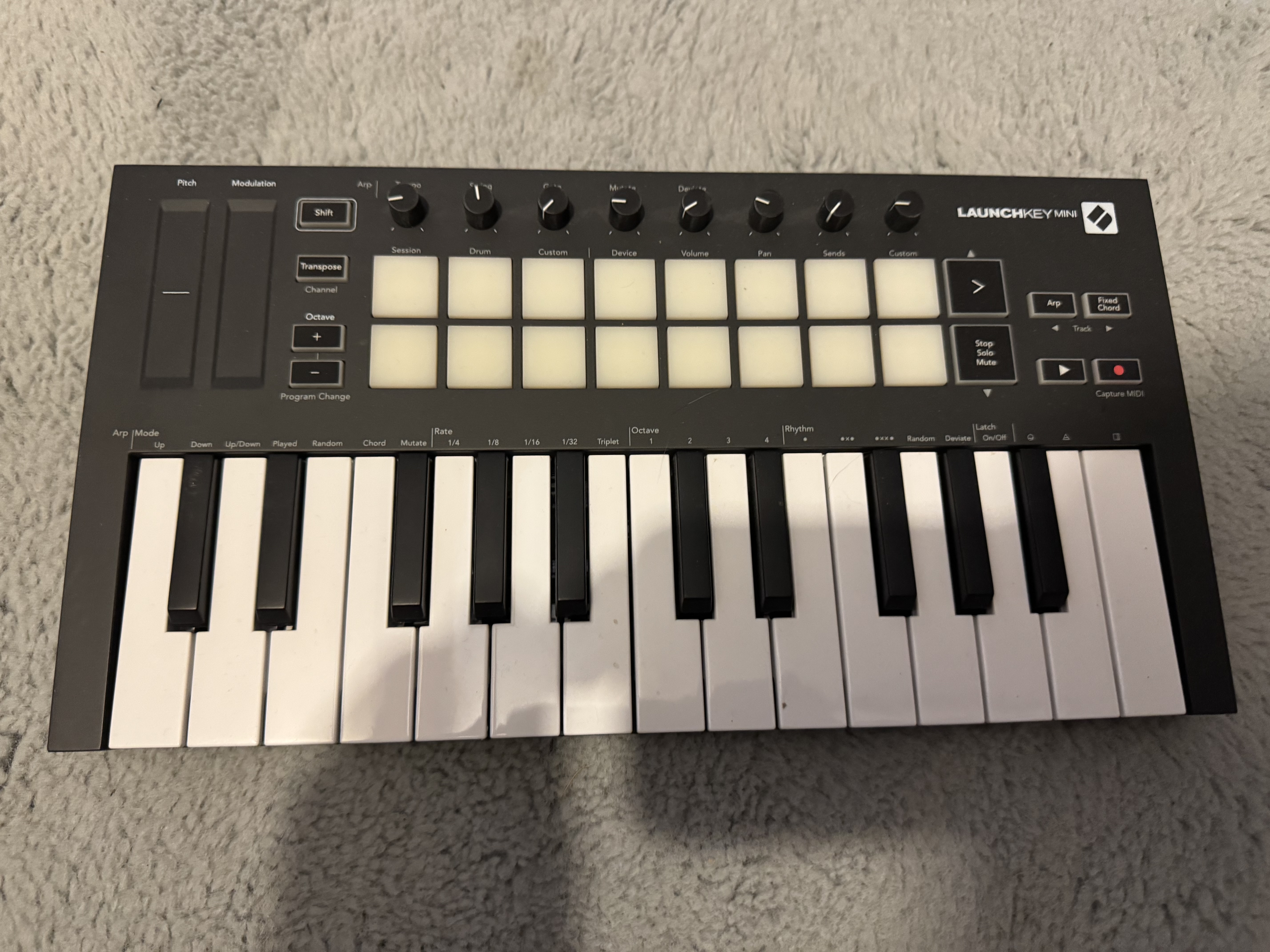 Vends Novation Launchkey Mini