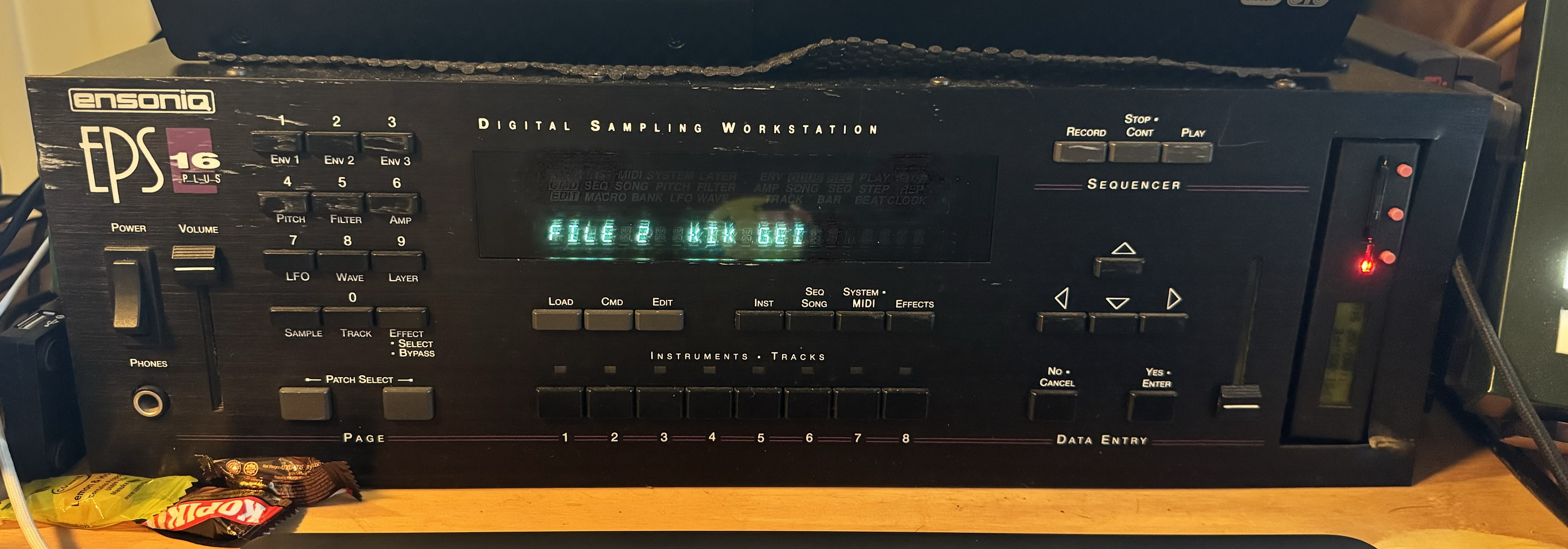 EPS16+ Rack