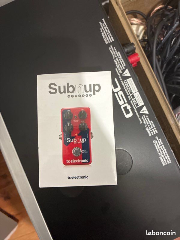 Pédale Octaver TC Electronic Sub N'Up