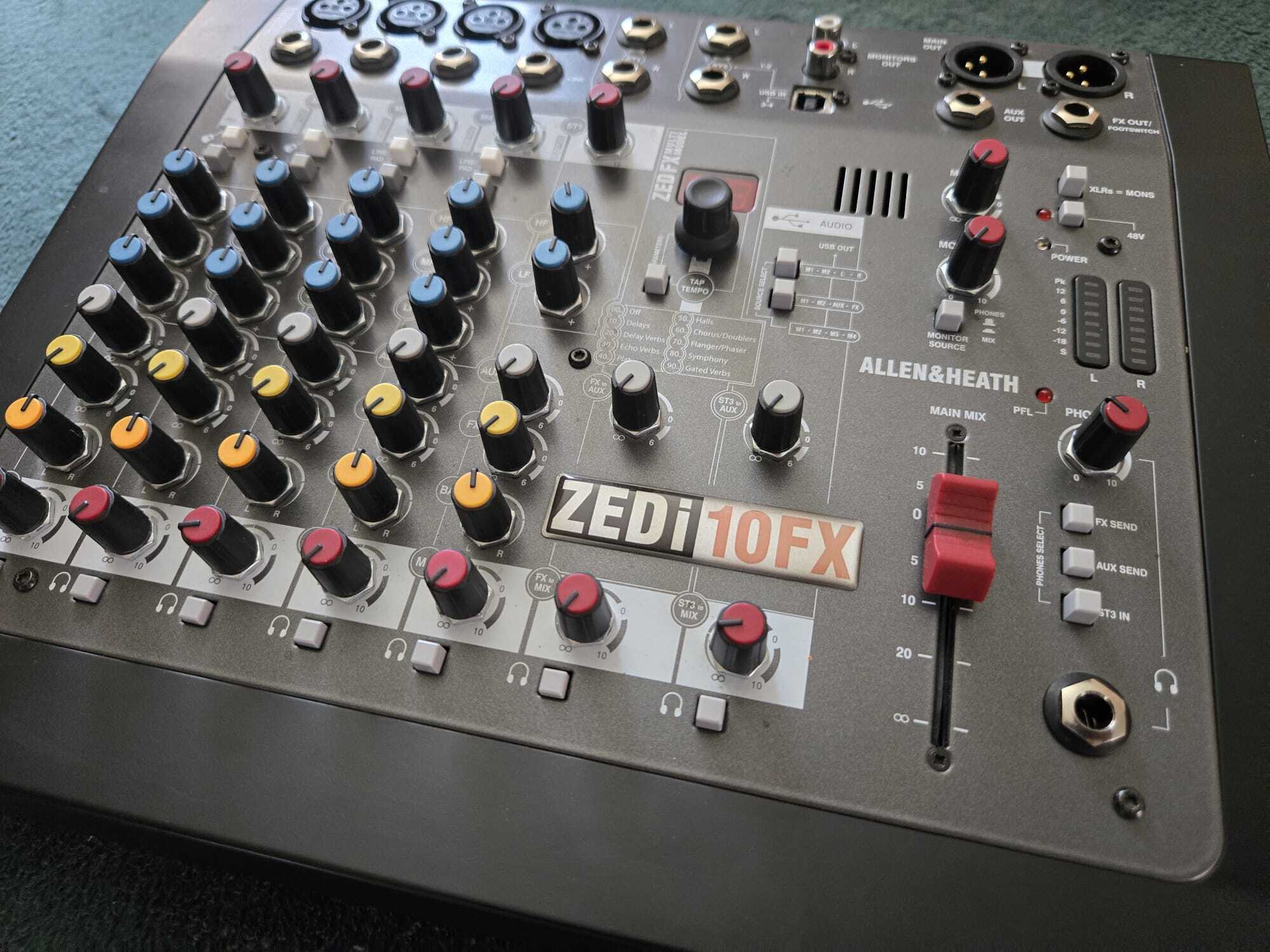 Allen & Heath ZEDi-10FX