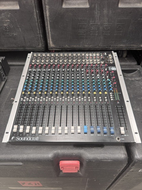 soundcraft spirit m12