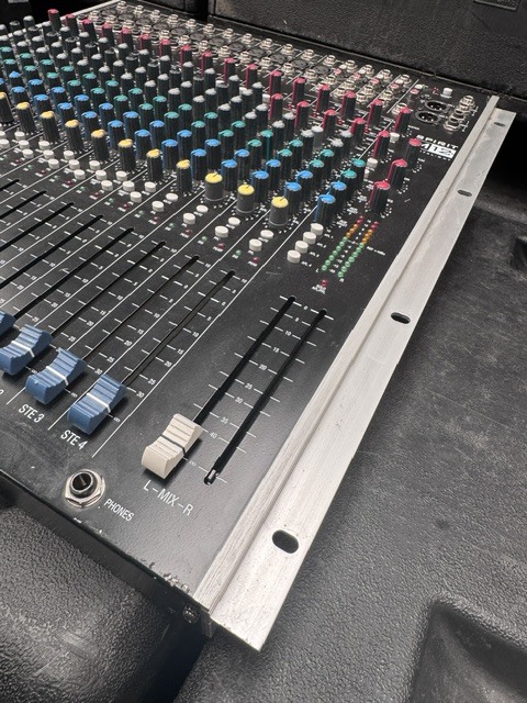 Soundcraft M12 (1693)
