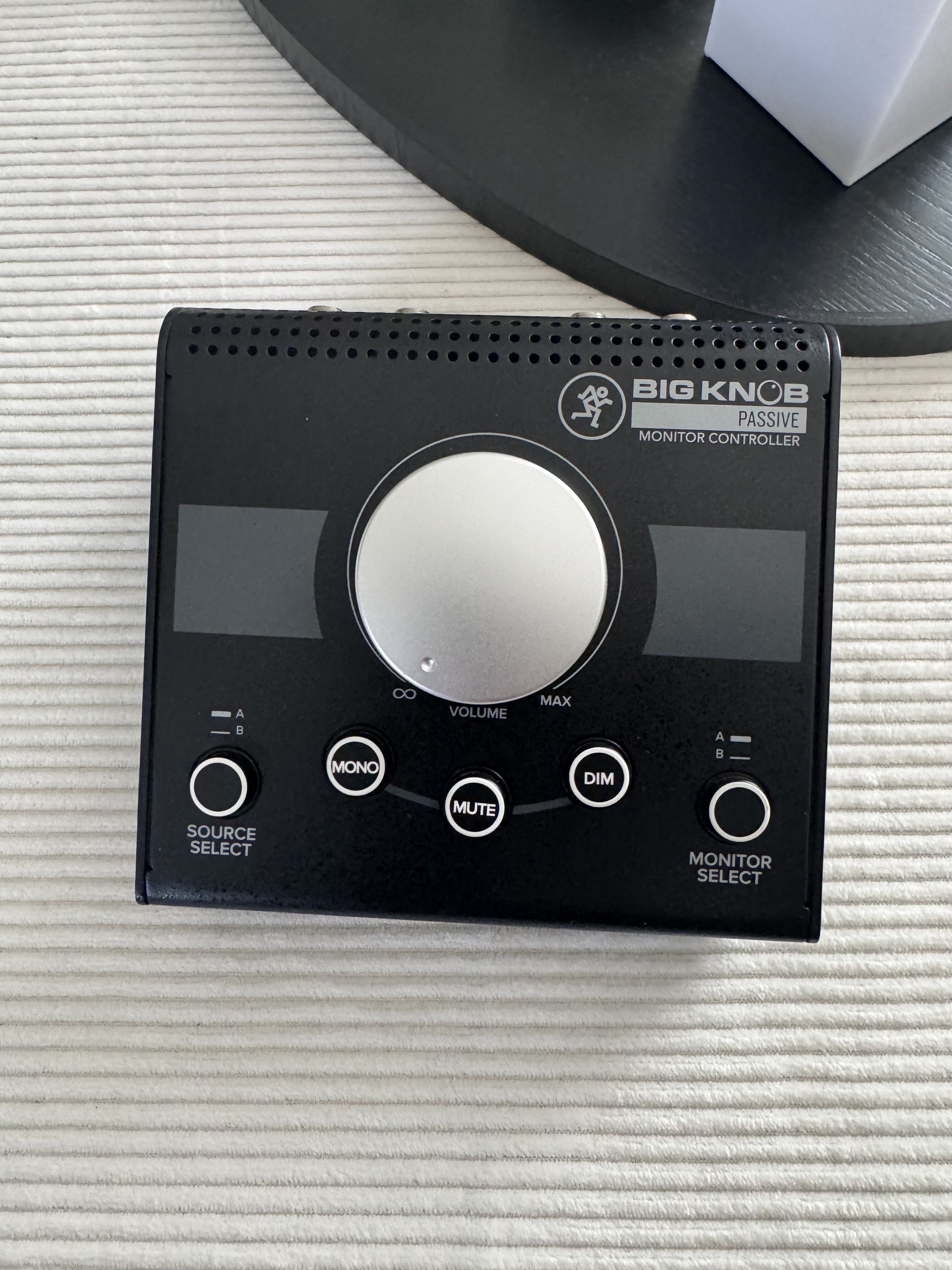 Mackie - Big Knob Passive
