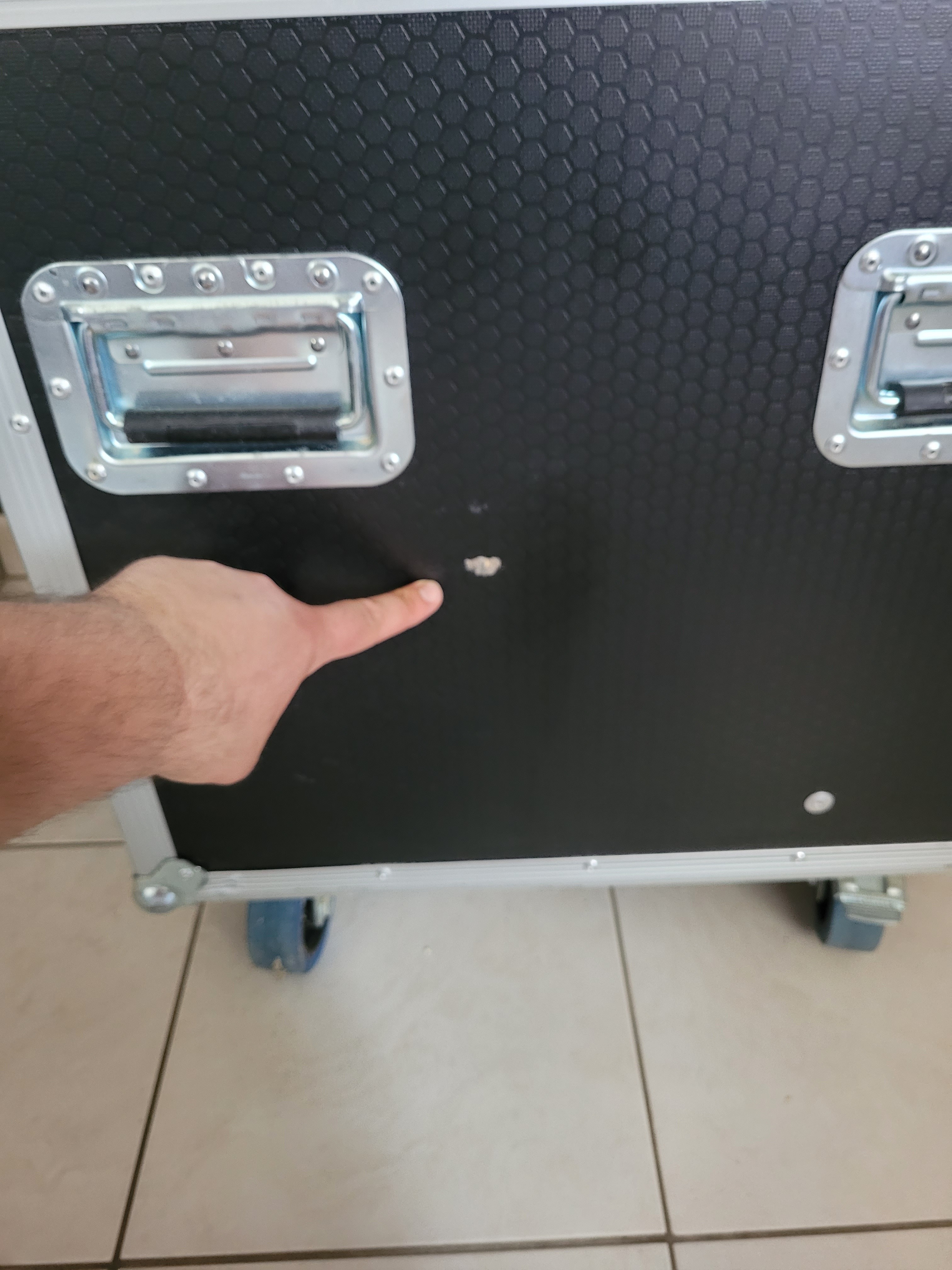 Lot de 4 JB Systems Challenger BSW 150W LED + 2 Fly Cases d'origine