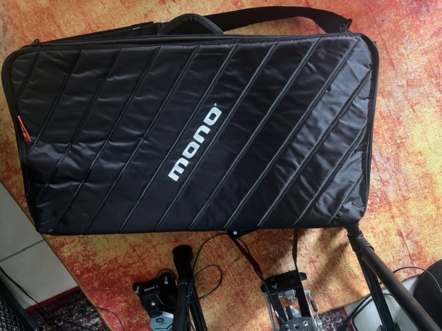Housse pedalboard Mono Cases Tour 2.0 BK — état neuf