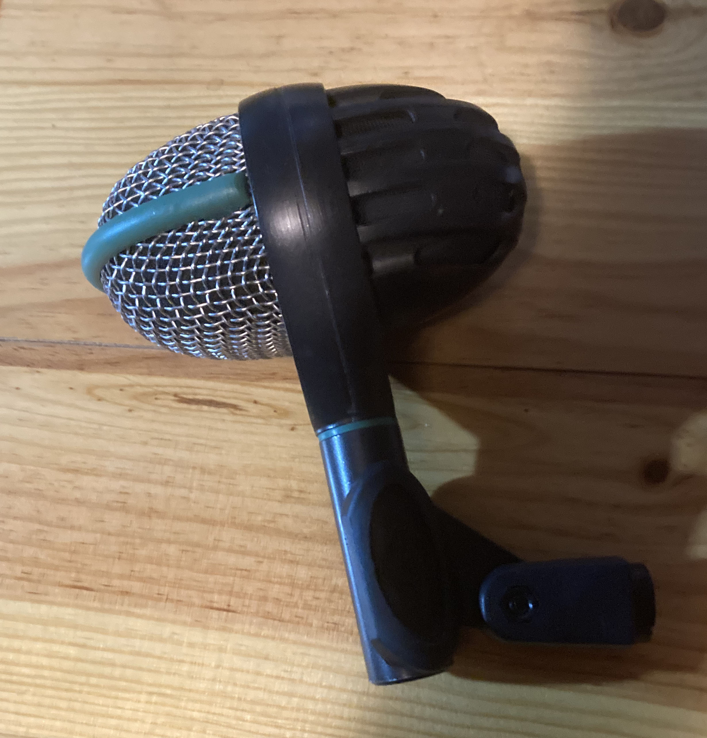 Vends AKG D 112