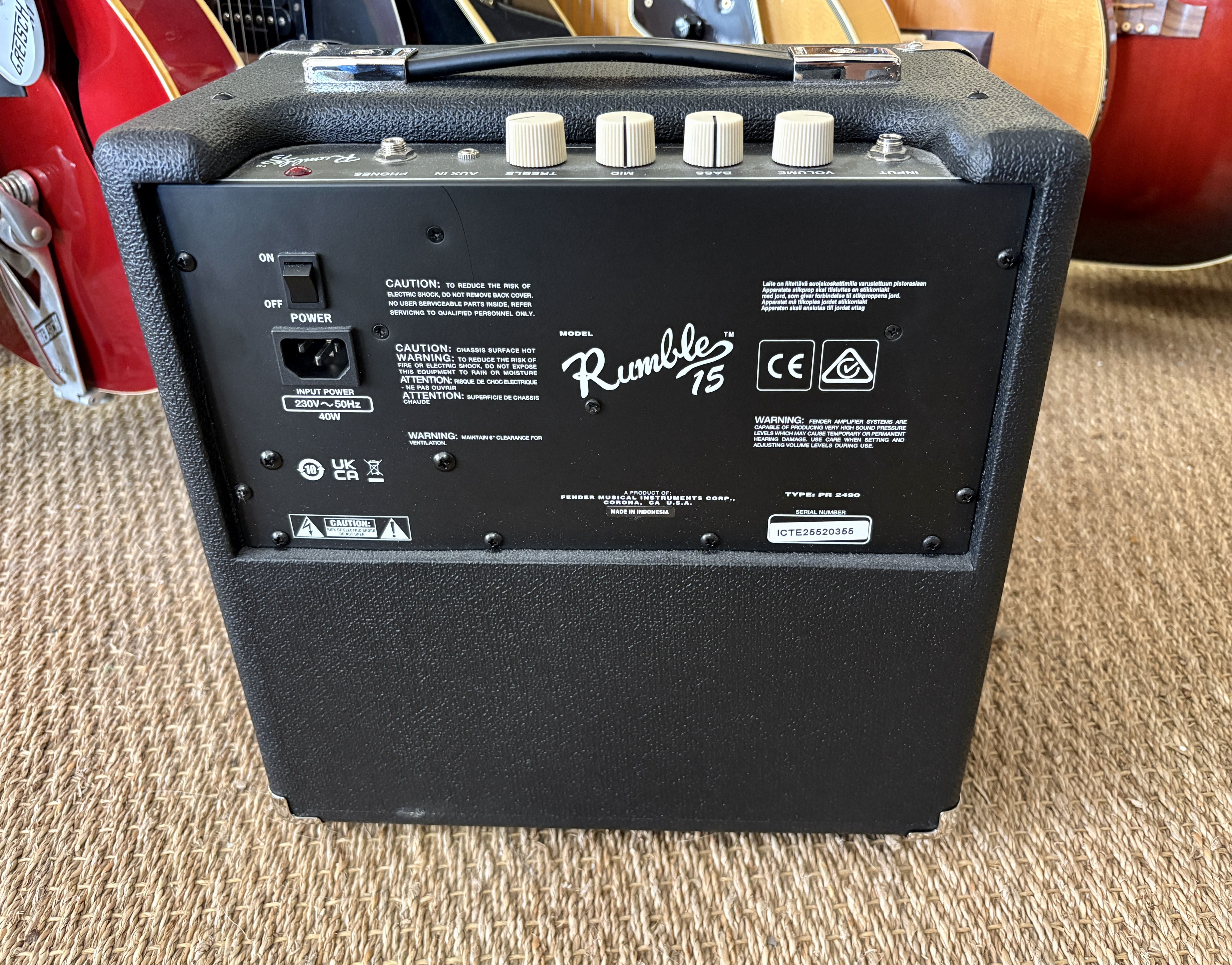 Fender Rumble 15 V3 (45020)