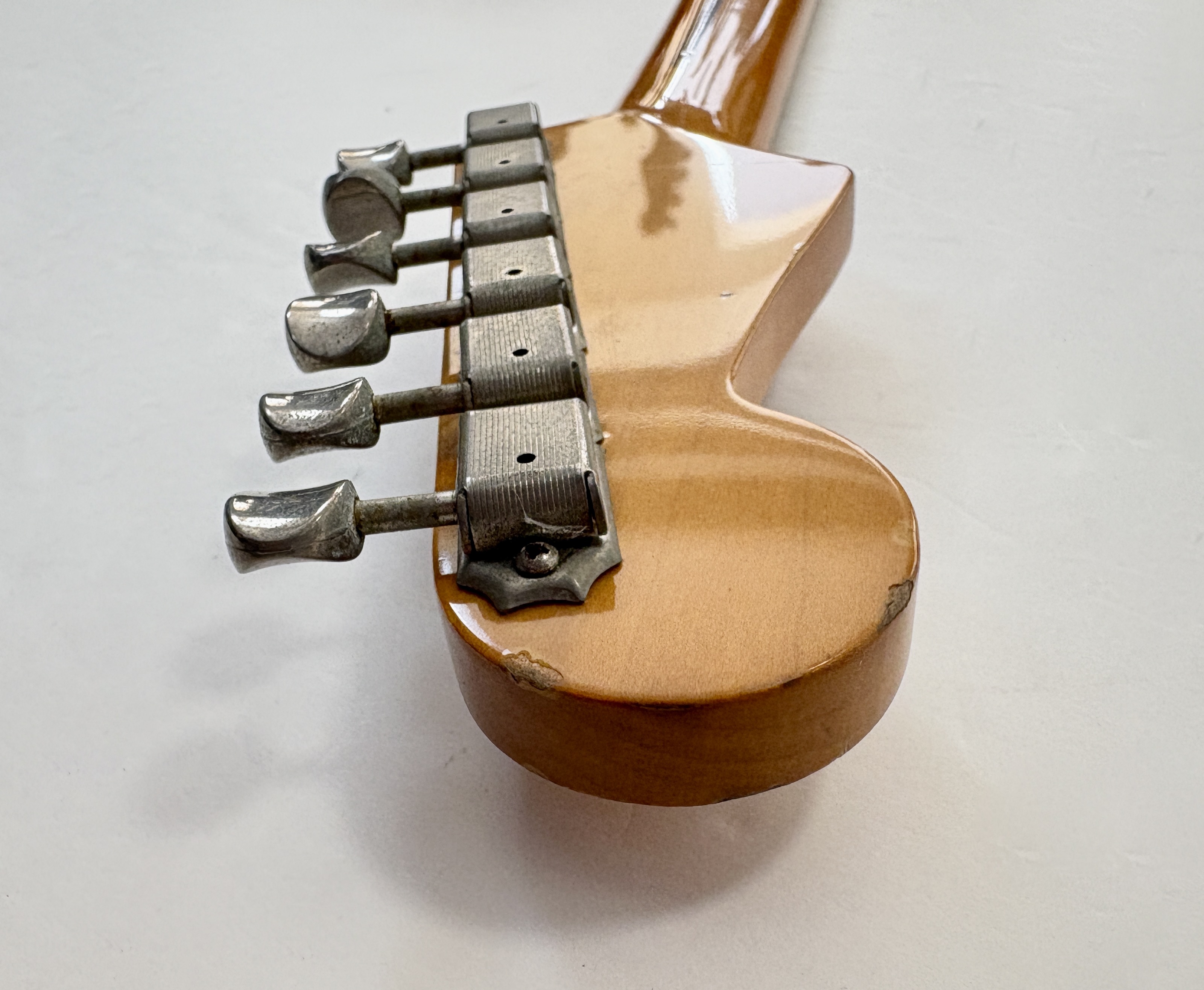 Fender ST57-xx (9758)