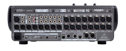x 32 producer behringer