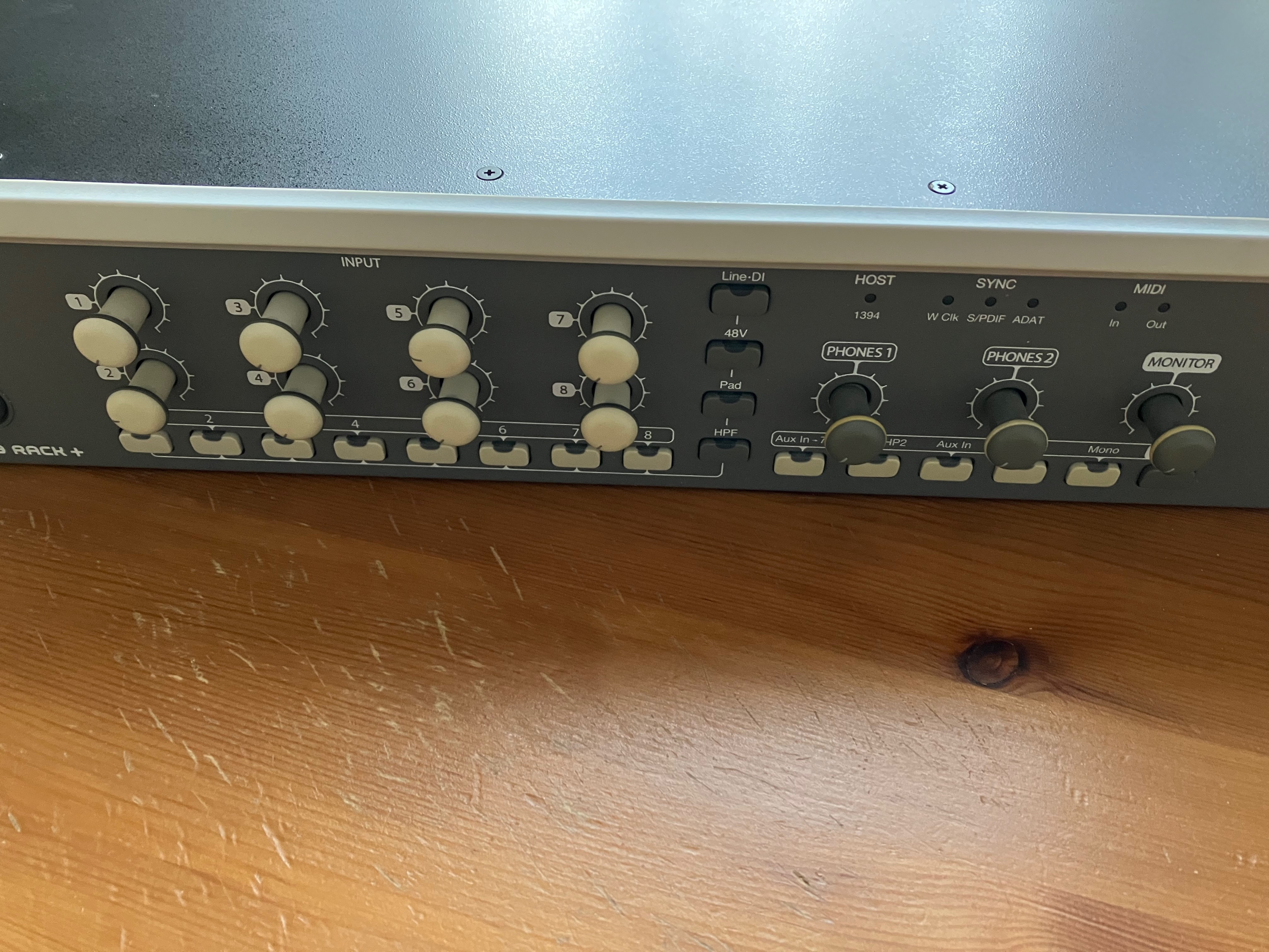 INTERFACE AUDIO 8 entrées