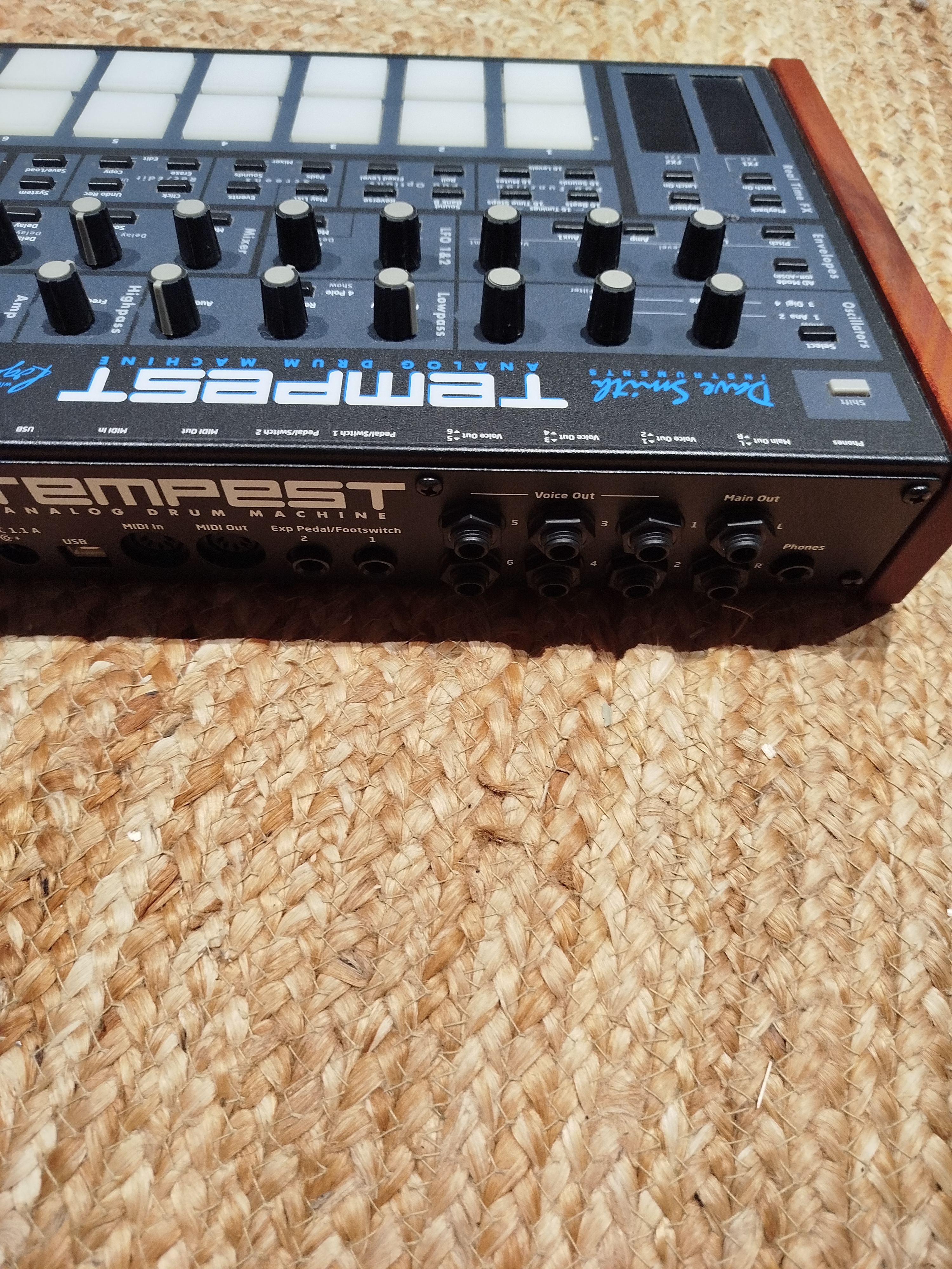 Dave Smith Instruments Tempest (41470)