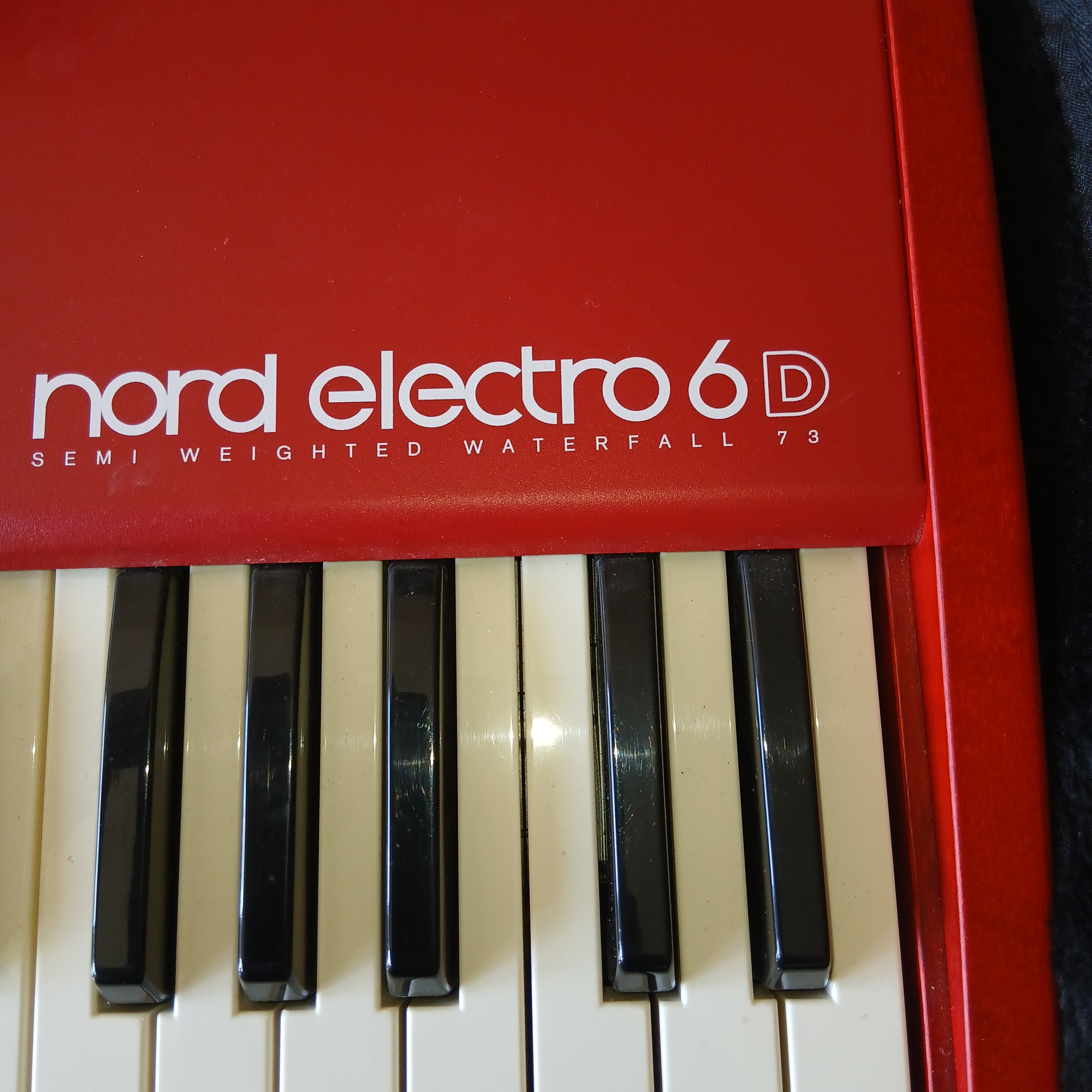 Vends clavier nord electro 6 73