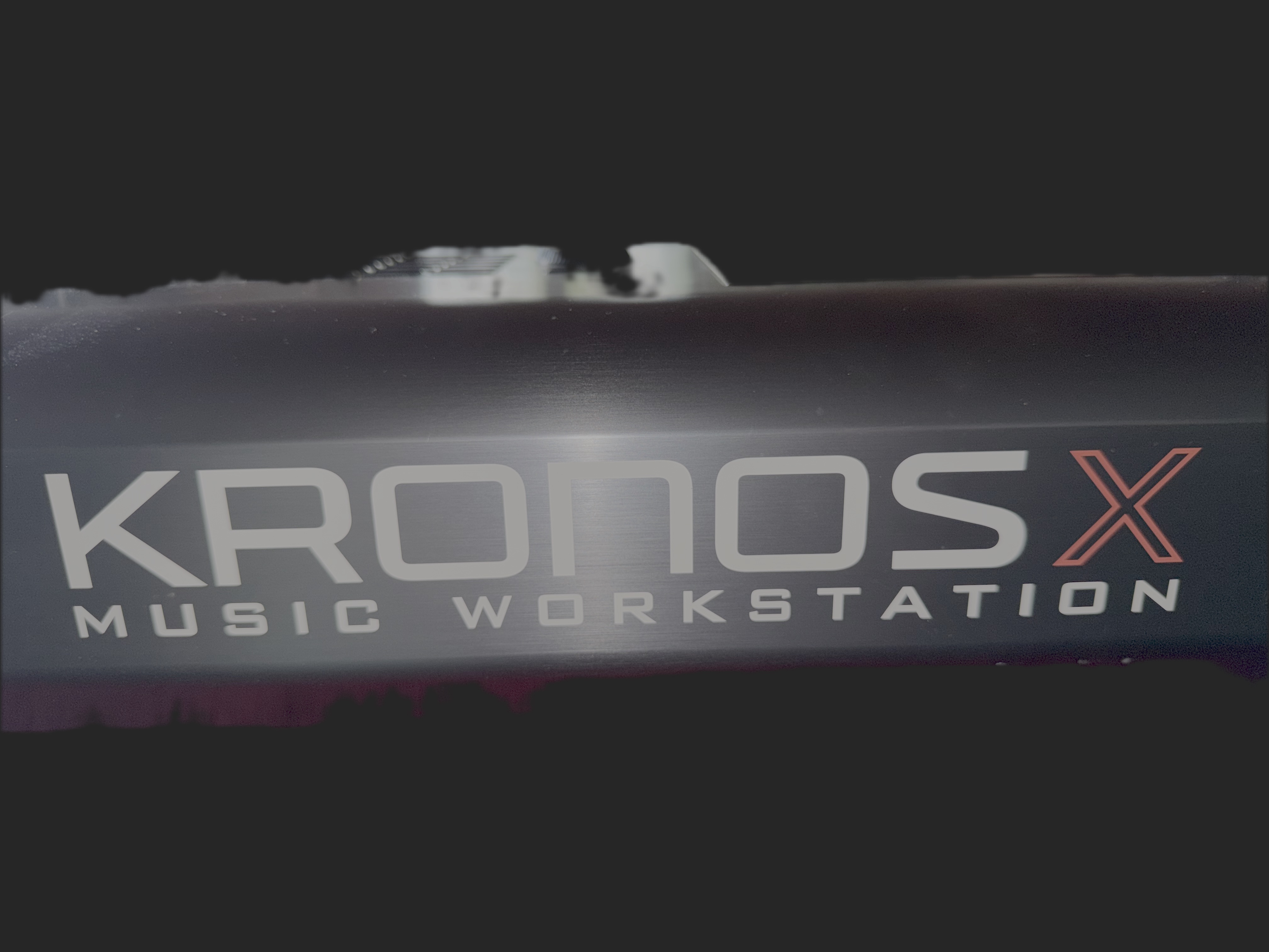 vend Korg Kronos X (modele cotés bois) 88 touches 