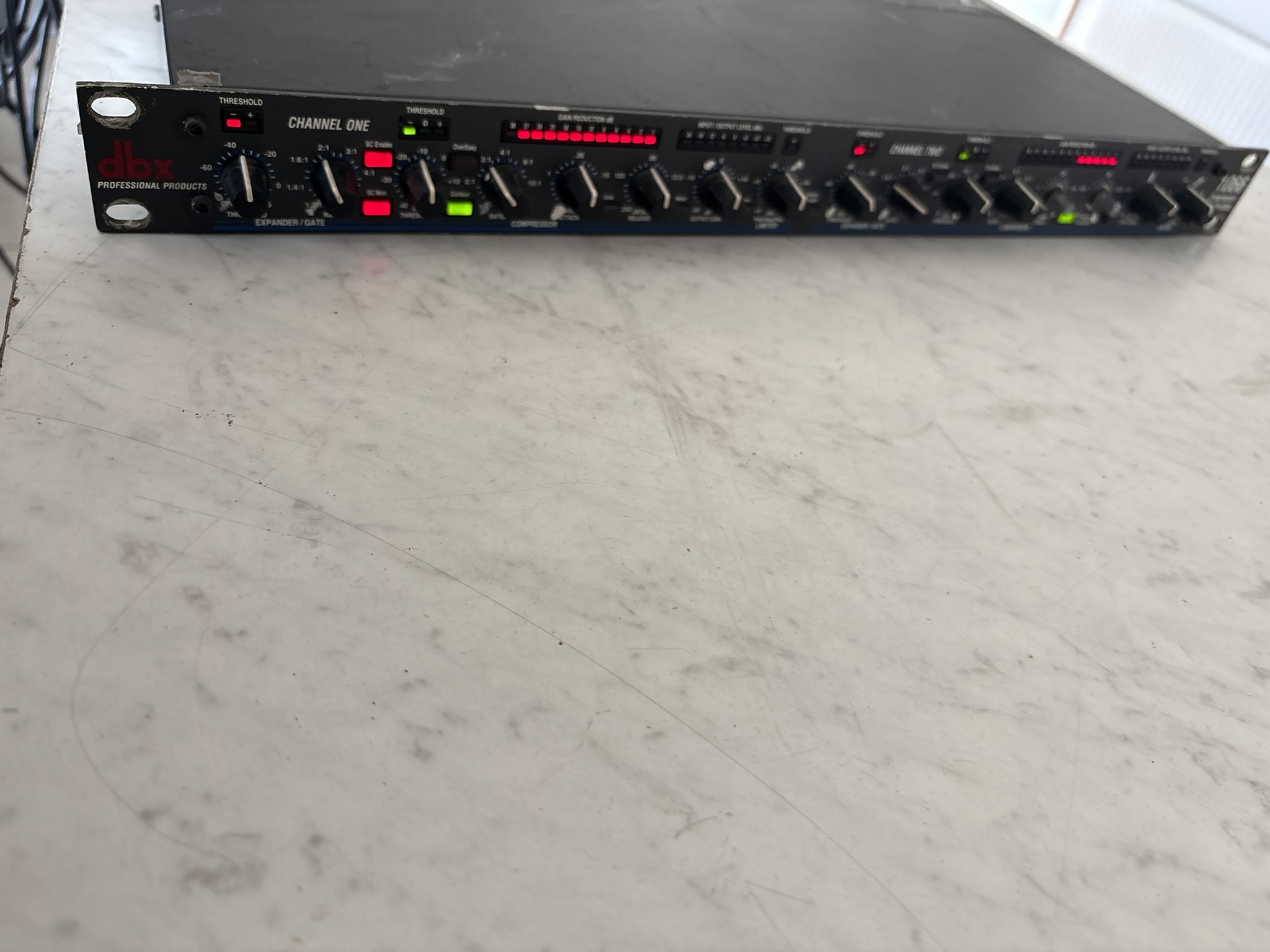 DBX 1066