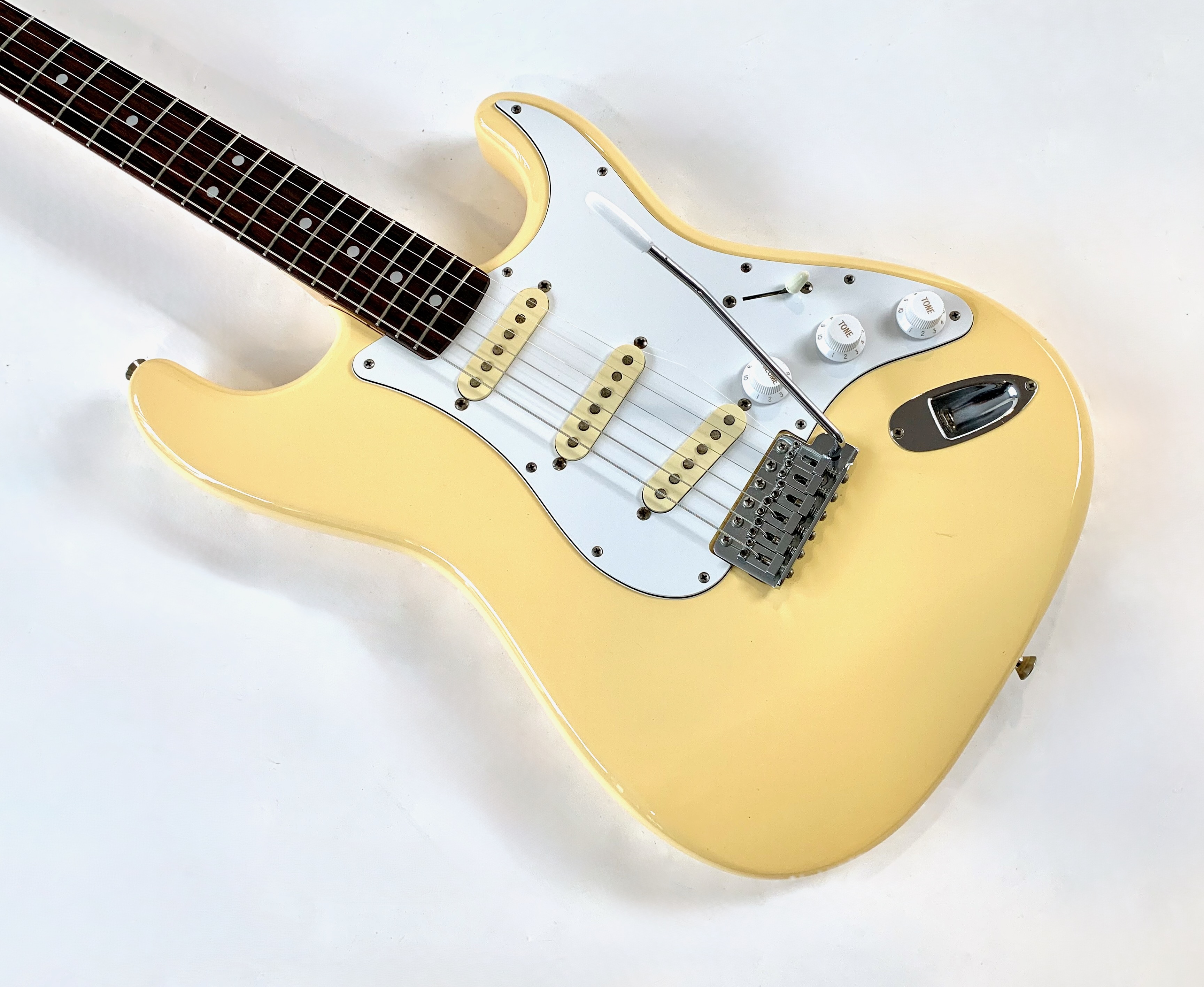 Fender ST72-xx (52903)