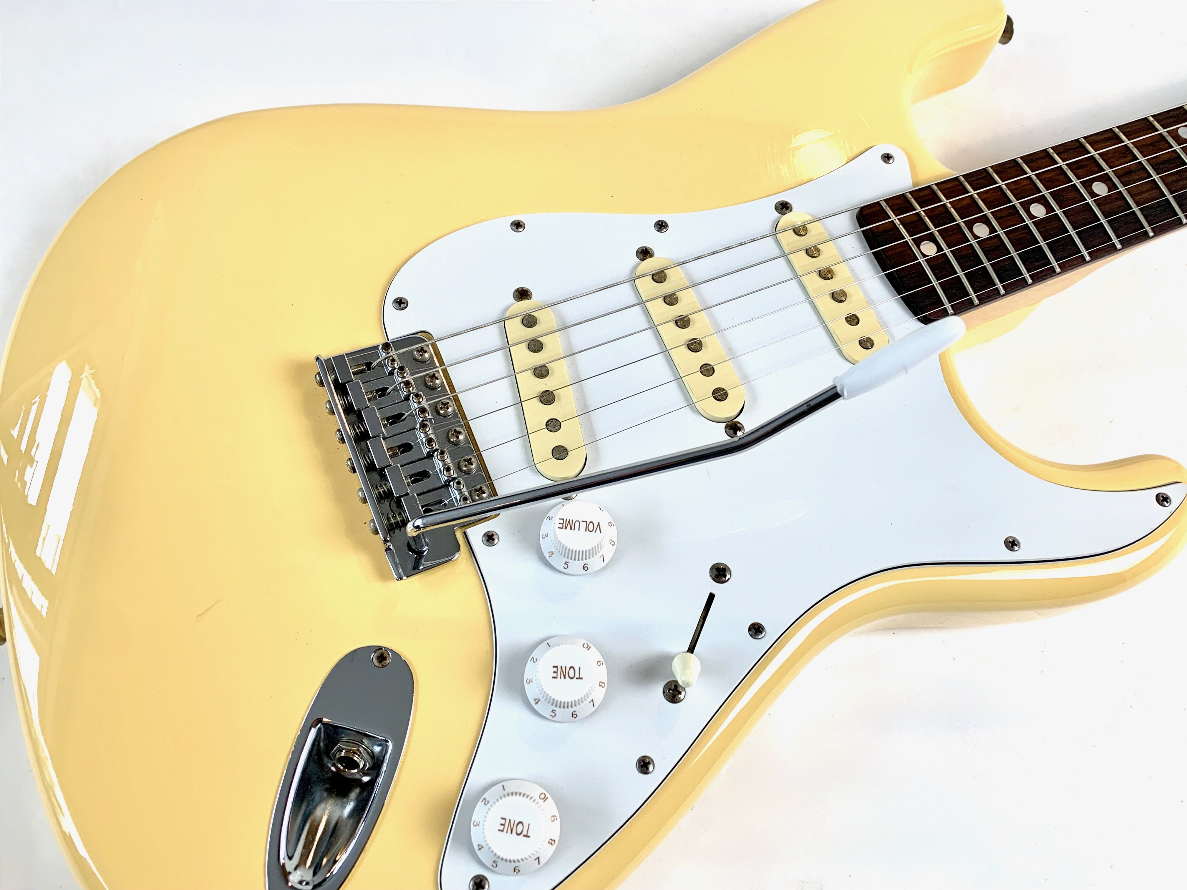 Fender ST72-xx (93358)