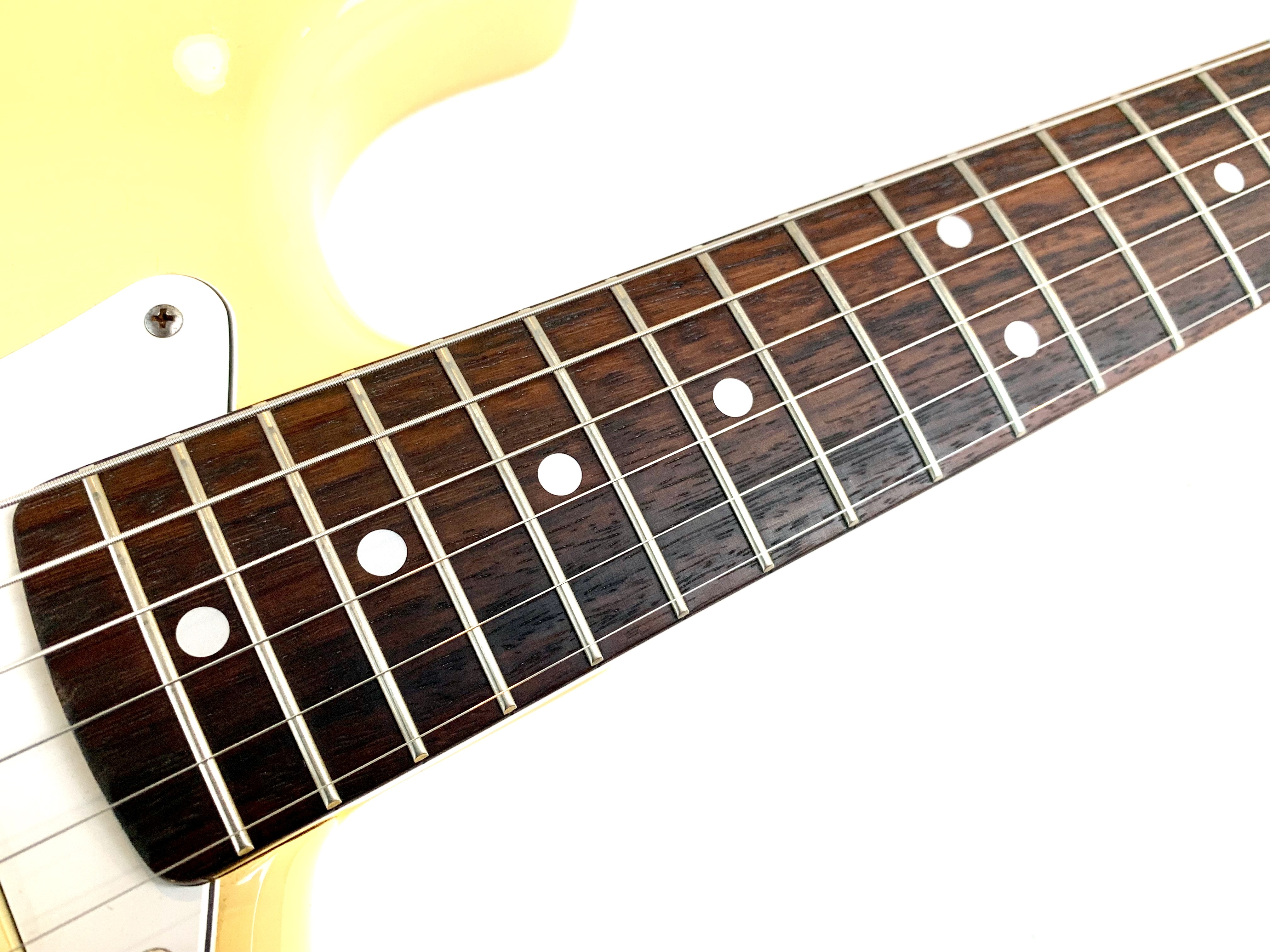 Fender ST72-xx (40411)