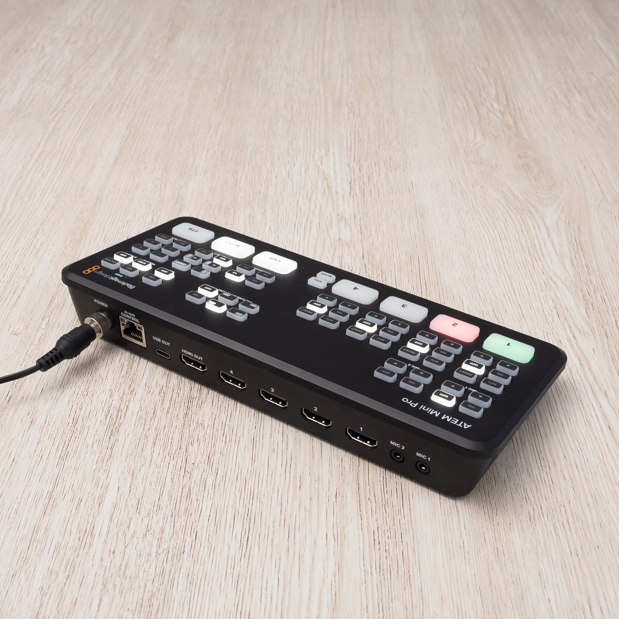 Blackmagic Design ATEM Mini Pro (59536)