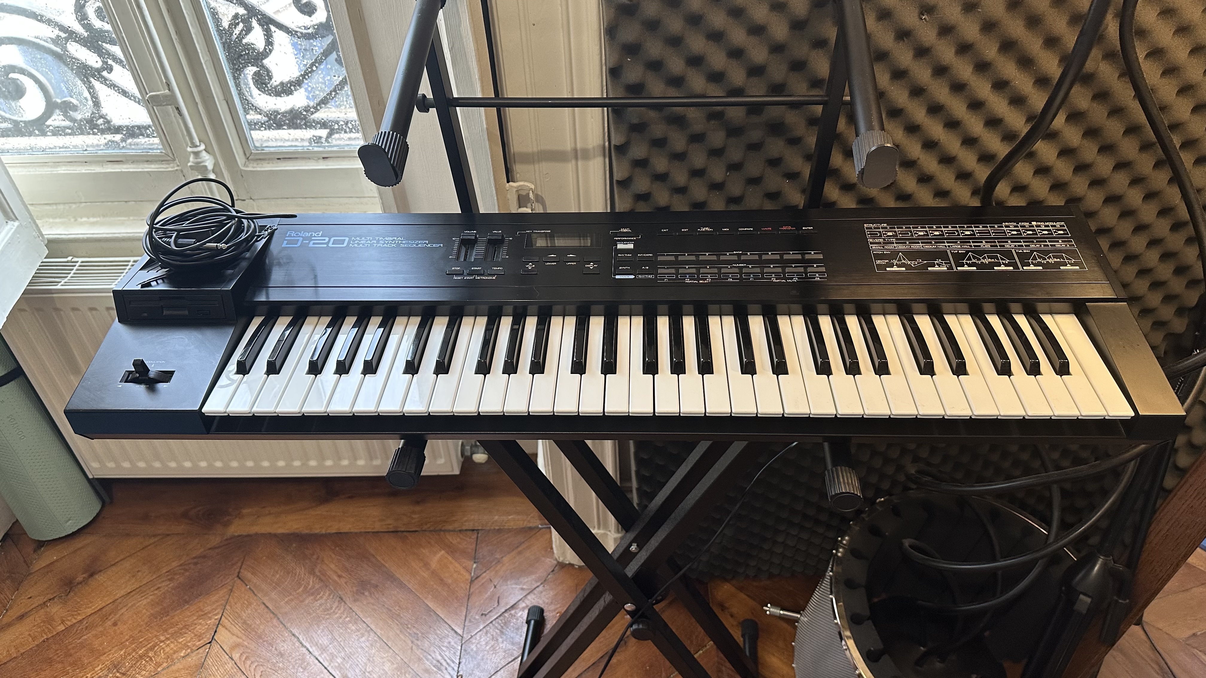 Vends Roland D-20