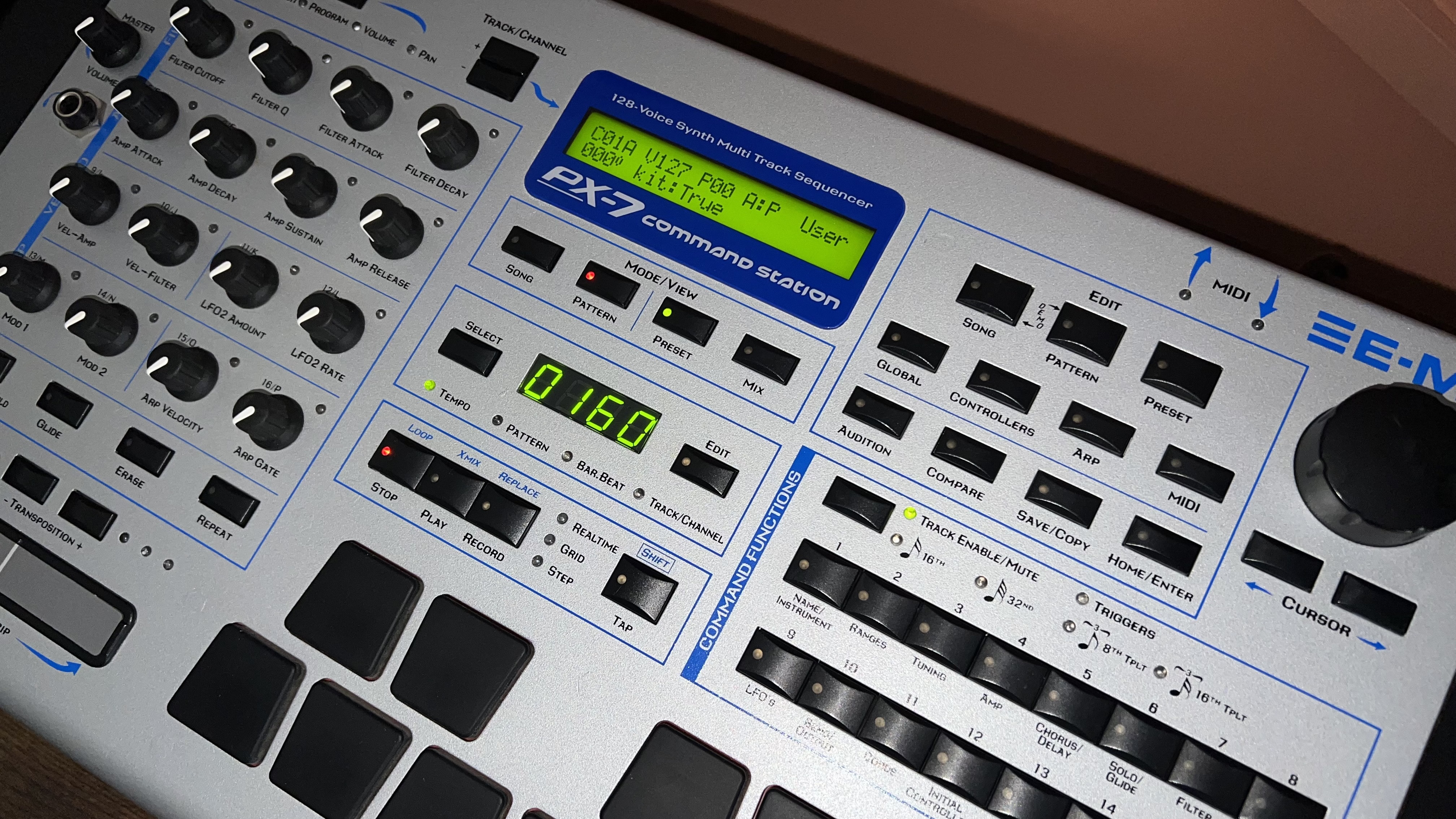 E-MU Systems PX-7 Command Station 128-Voice Synthesizer 2003 - Silver