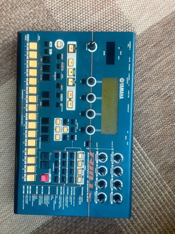 Yamaha RM1X (78443)