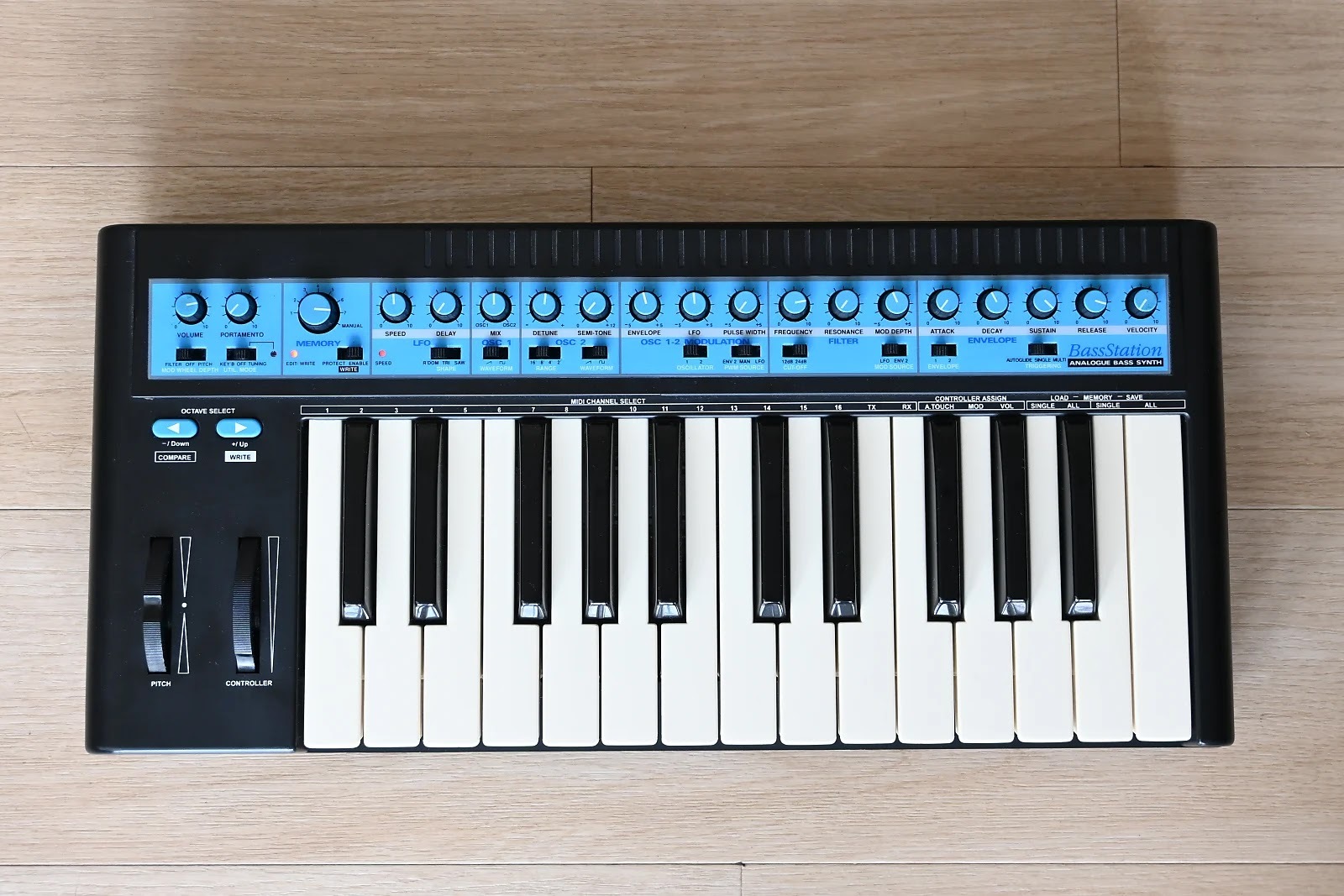 Bass Station 1 Novation