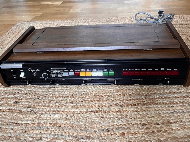 Roland TR 77 (7200)